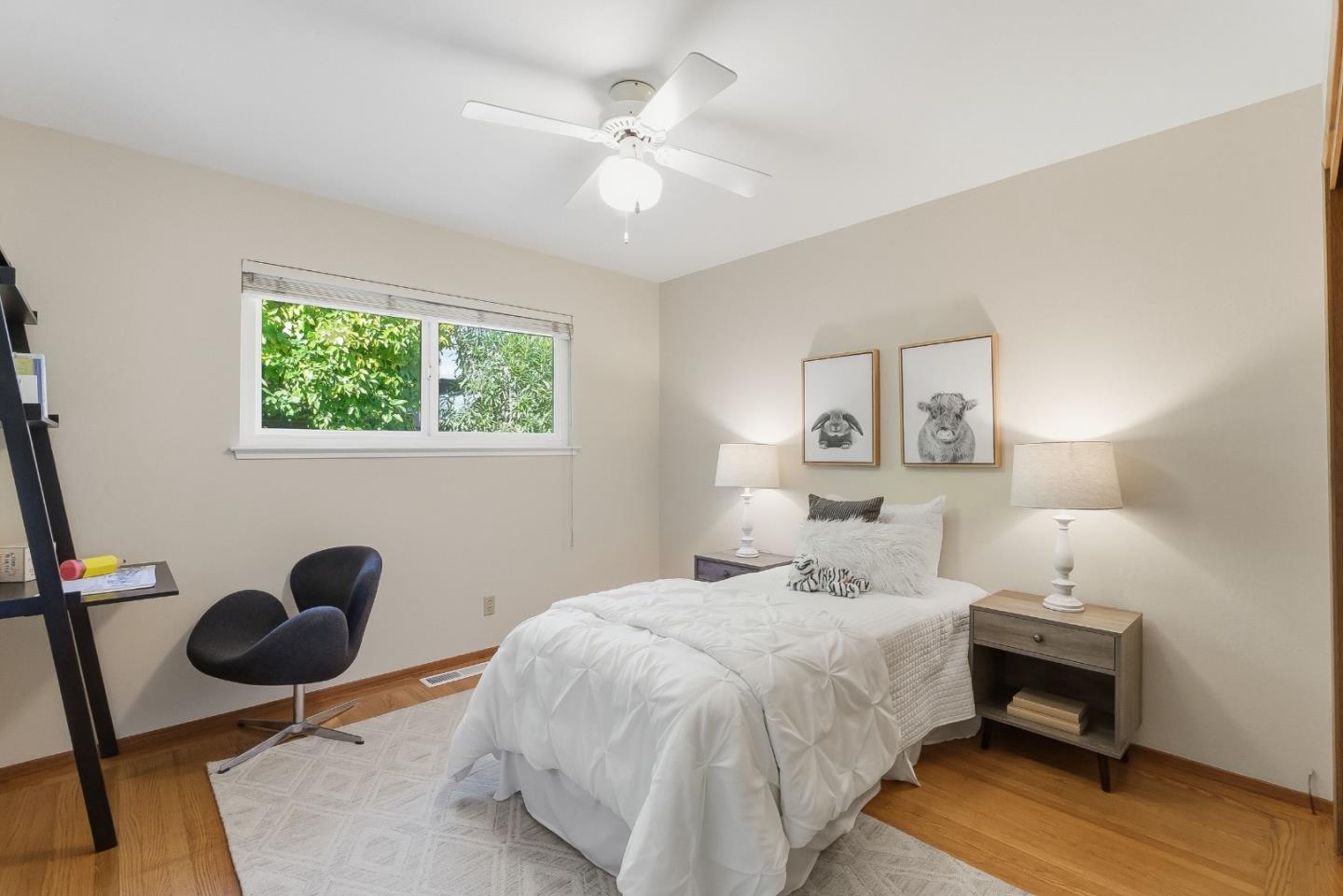 Detail Gallery Image 30 of 41 For 255 E Oakwood Blvd, Redwood City,  CA 94061 - 3 Beds | 2 Baths