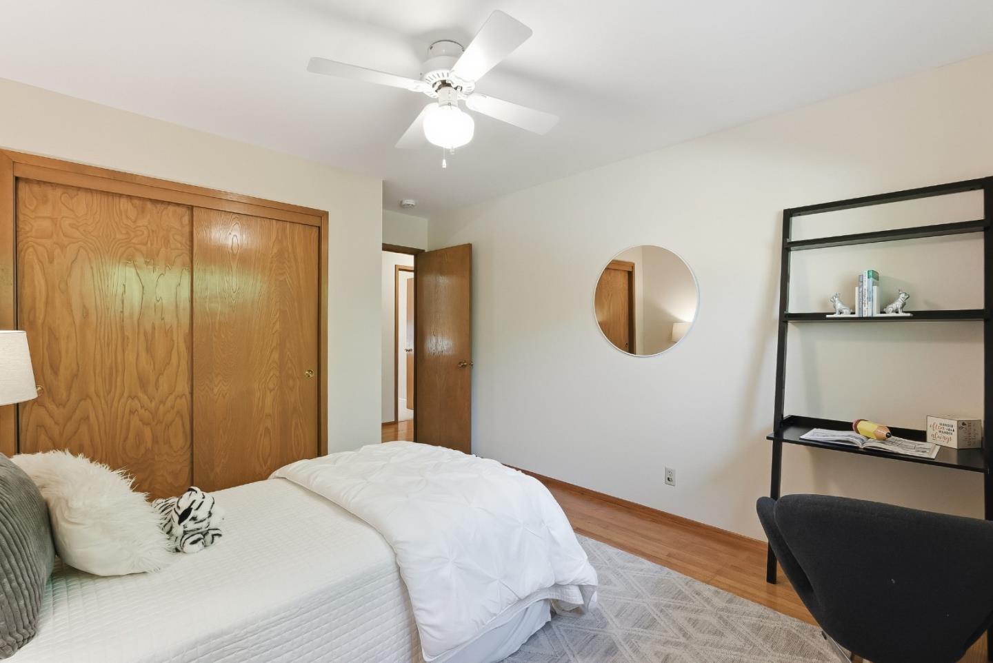 Detail Gallery Image 31 of 41 For 255 E Oakwood Blvd, Redwood City,  CA 94061 - 3 Beds | 2 Baths