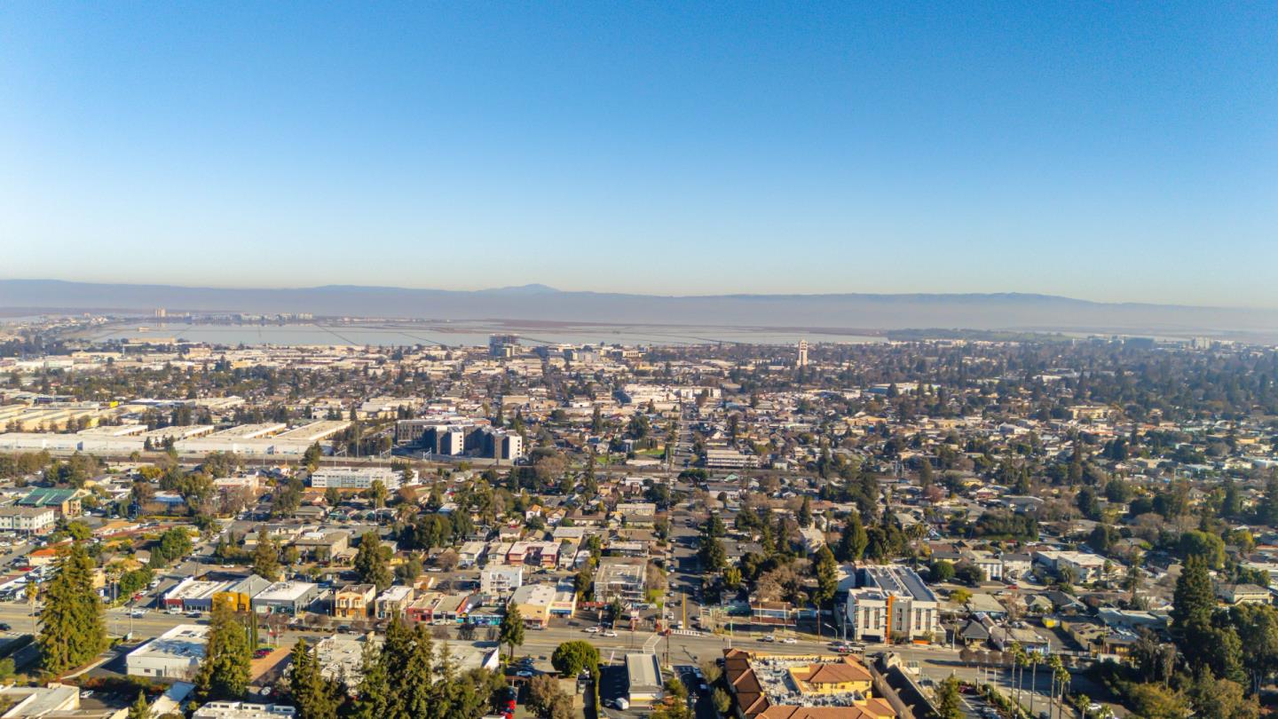 Detail Gallery Image 41 of 41 For 255 E Oakwood Blvd, Redwood City,  CA 94061 - 3 Beds | 2 Baths