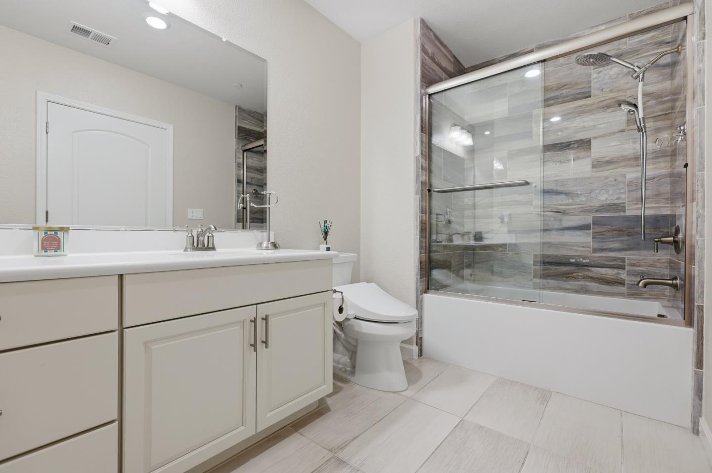 Photo #11: ML82031346 Listing: Photo #11