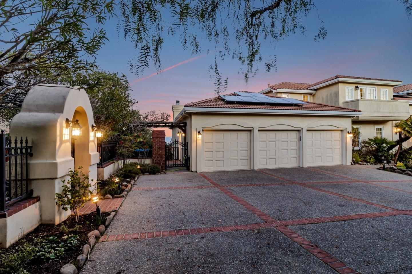 Detail Gallery Image 168 of 196 For 222 Oakley Ave, San Carlos,  CA 94070 - 5 Beds | 5 Baths