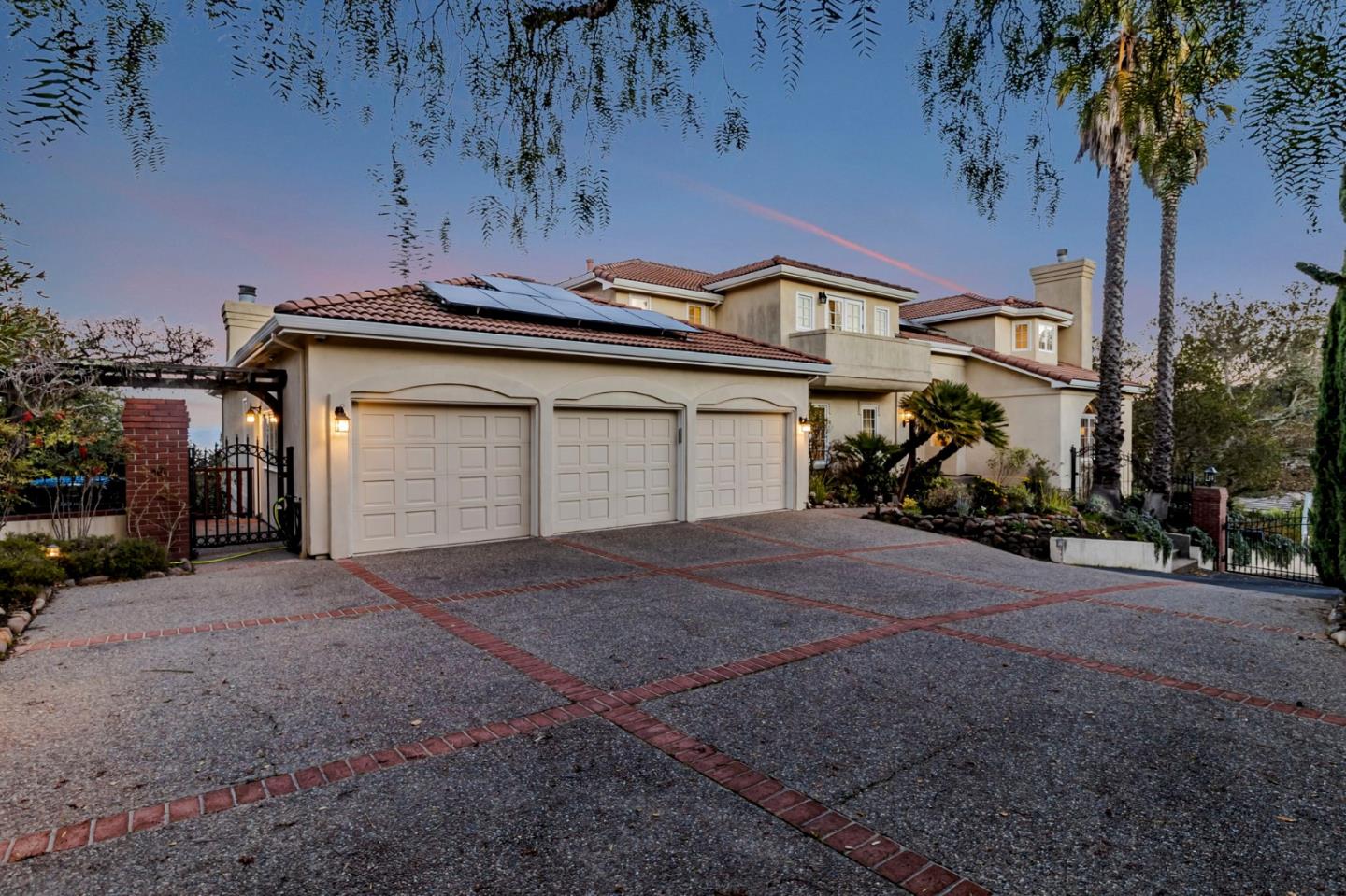 Detail Gallery Image 169 of 196 For 222 Oakley Ave, San Carlos,  CA 94070 - 5 Beds | 5 Baths