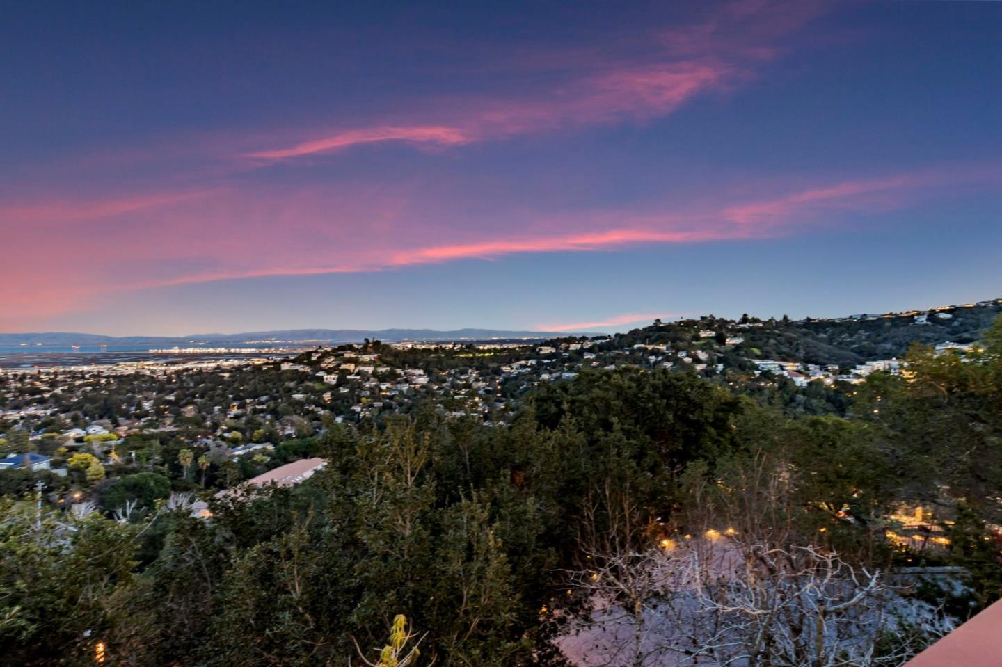 Detail Gallery Image 185 of 196 For 222 Oakley Ave, San Carlos,  CA 94070 - 5 Beds | 5 Baths