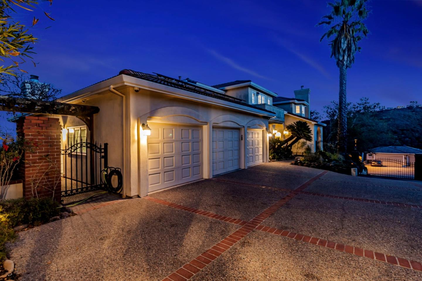 Detail Gallery Image 189 of 196 For 222 Oakley Ave, San Carlos,  CA 94070 - 5 Beds | 5 Baths