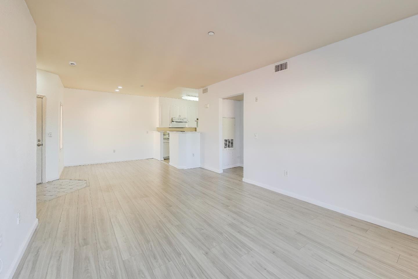 Photo #17: ML82031350 Listing: Photo #17