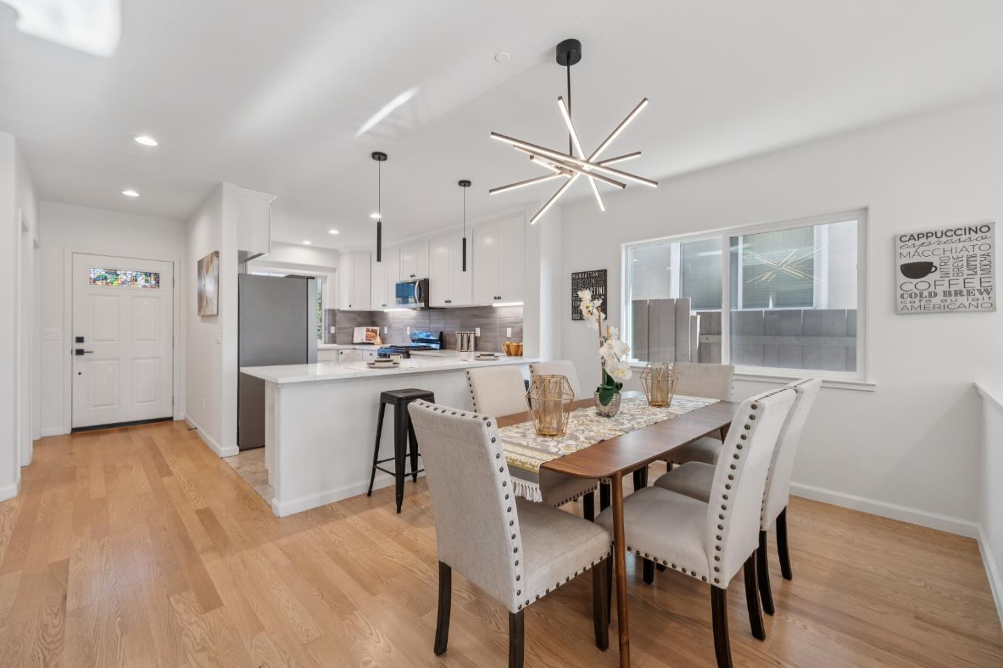 Detail Gallery Image 12 of 73 For 15675 Liberty St, San Leandro,  CA 94578 - 3 Beds | 2/1 Baths