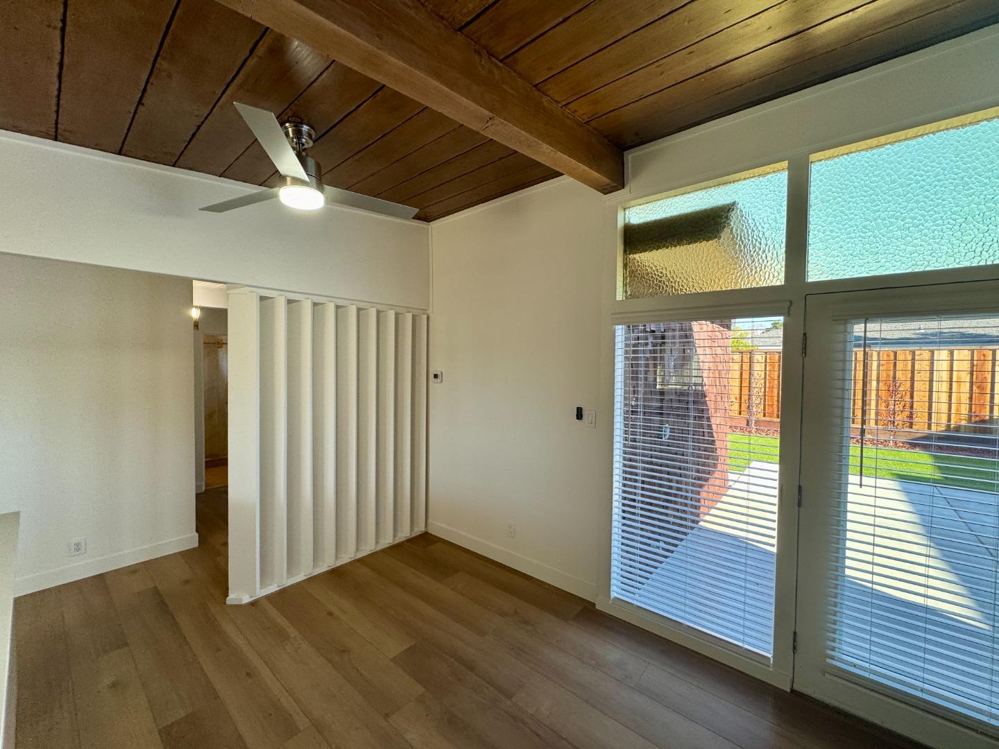 Detail Gallery Image 11 of 28 For 554 Maple Ave, Sunnyvale,  CA 94085 - 3 Beds | 1 Baths