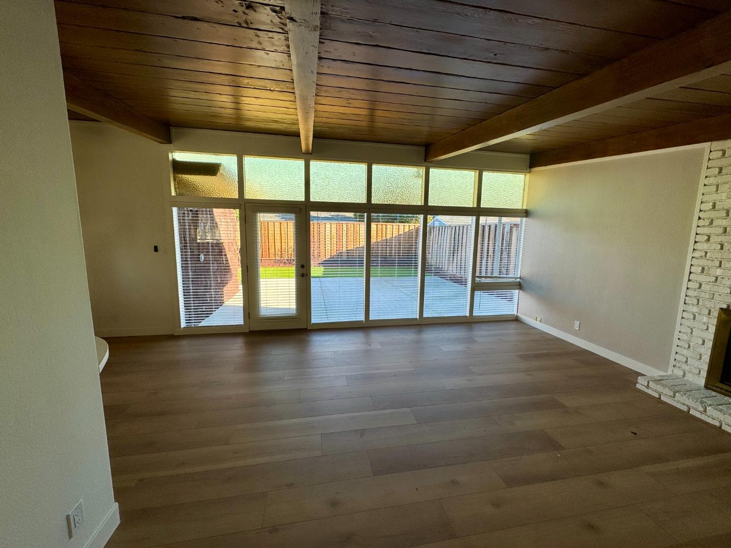 Detail Gallery Image 13 of 28 For 554 Maple Ave, Sunnyvale,  CA 94085 - 3 Beds | 1 Baths