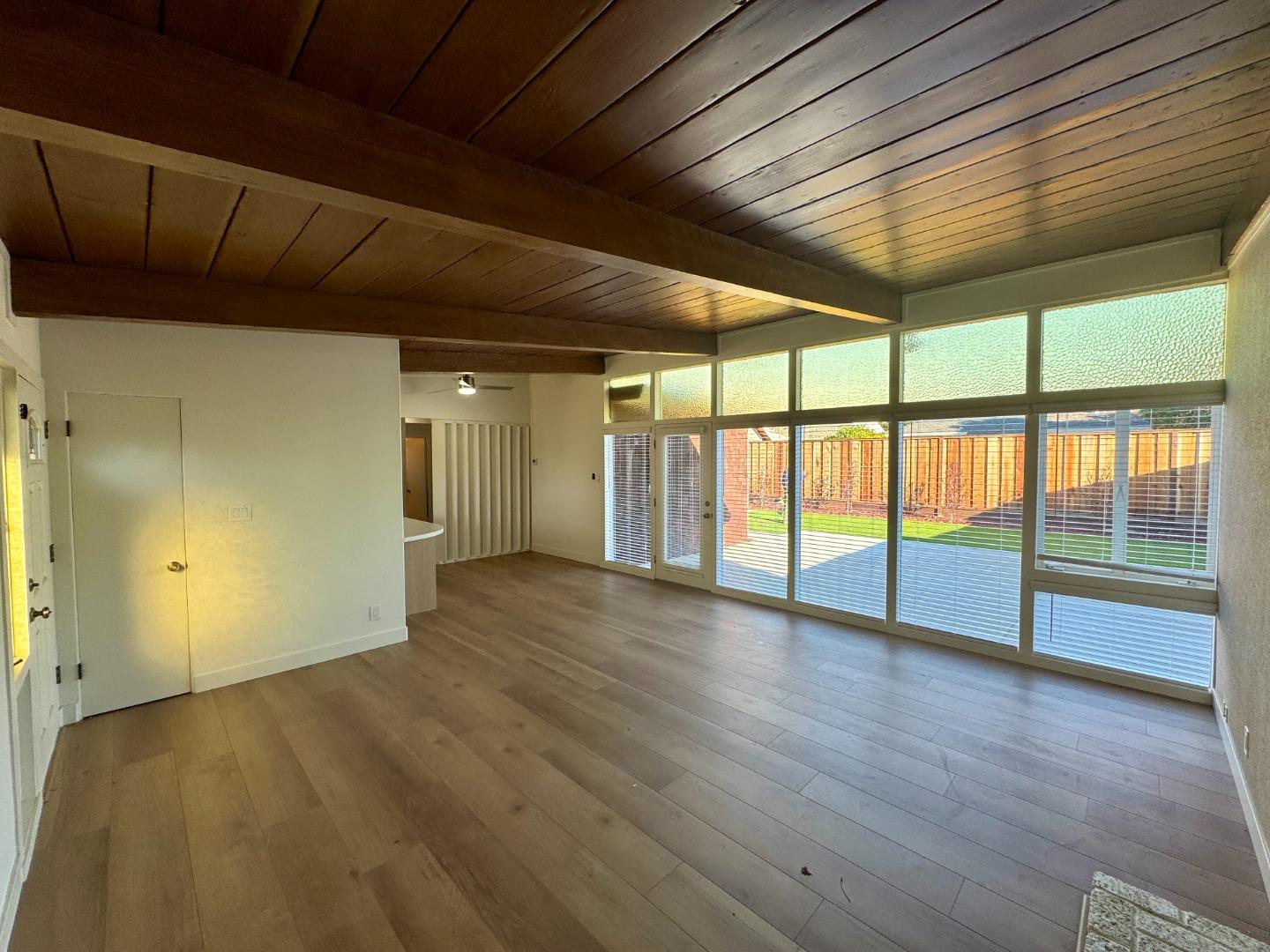 Detail Gallery Image 14 of 28 For 554 Maple Ave, Sunnyvale,  CA 94085 - 3 Beds | 1 Baths