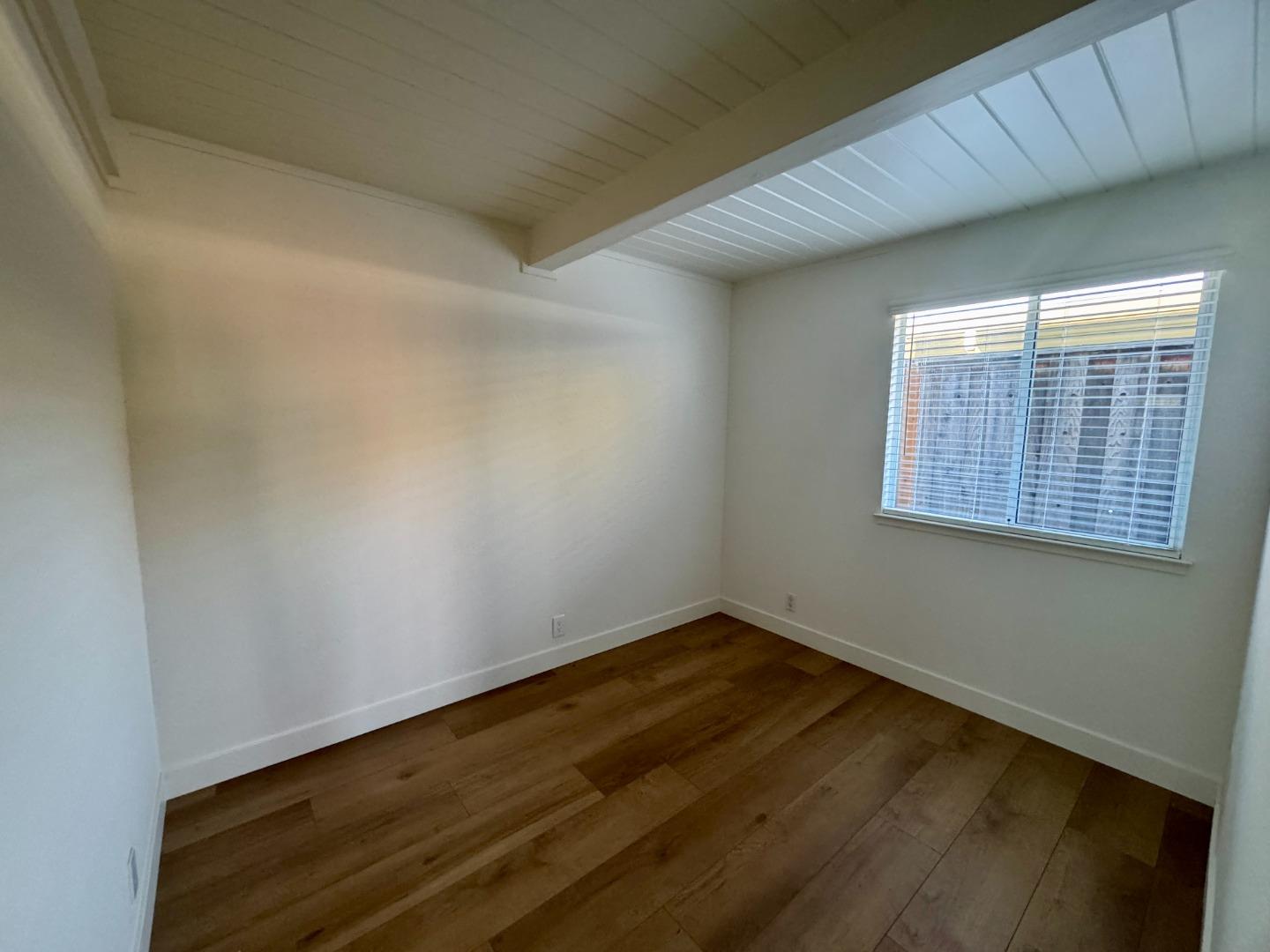 Detail Gallery Image 19 of 28 For 554 Maple Ave, Sunnyvale,  CA 94085 - 3 Beds | 1 Baths