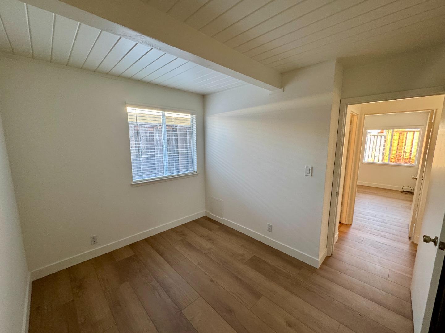 Detail Gallery Image 21 of 28 For 554 Maple Ave, Sunnyvale,  CA 94085 - 3 Beds | 1 Baths