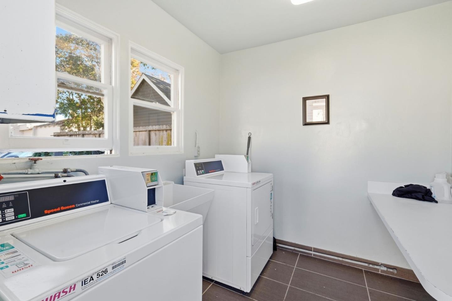 Detail Gallery Image 16 of 24 For 704-718 Broadway, Santa Cruz,  CA 95062 - – Beds | – Baths