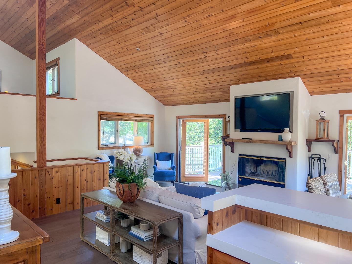 Detail Gallery Image 10 of 45 For 442 Corral De Tierra Rd, Salinas,  CA 93908 - 3 Beds | 2/1 Baths