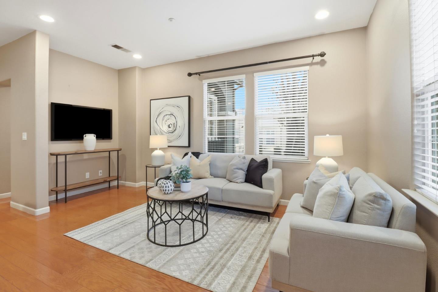 Photo #8: ML82031357 Listing: Photo #8