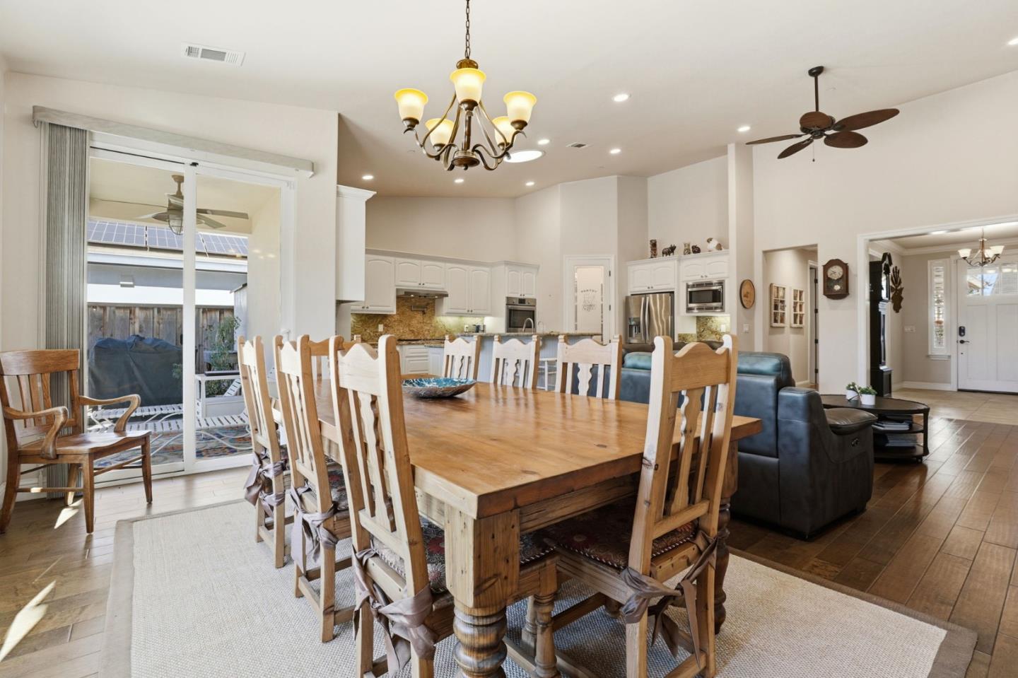 Detail Gallery Image 16 of 41 For 30 Tyler Ct, Hollister,  CA 95023 - 4 Beds | 3 Baths