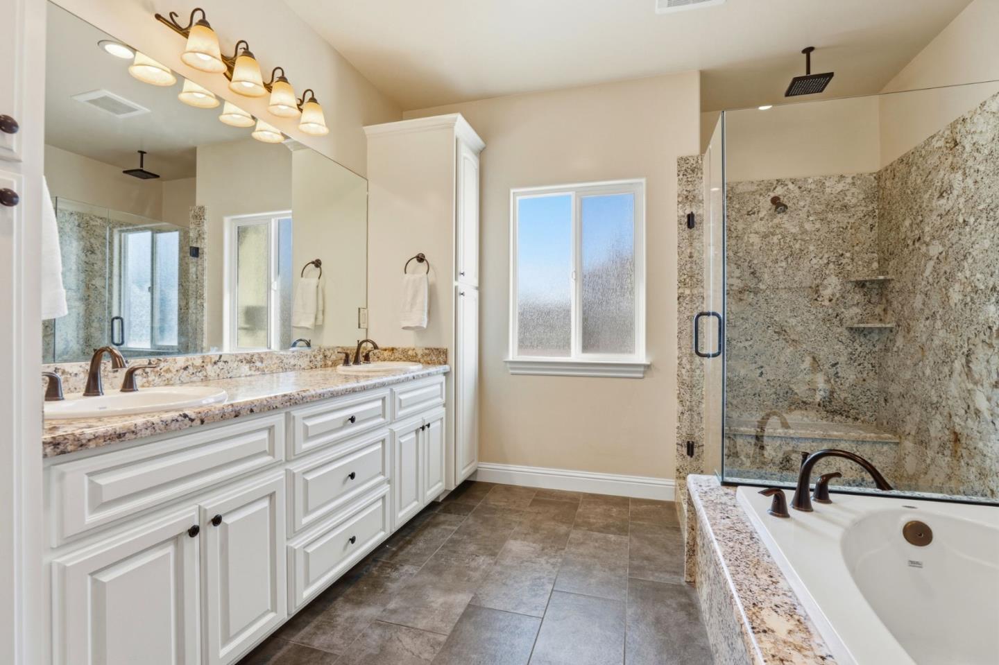 Detail Gallery Image 19 of 41 For 30 Tyler Ct, Hollister,  CA 95023 - 4 Beds | 3 Baths