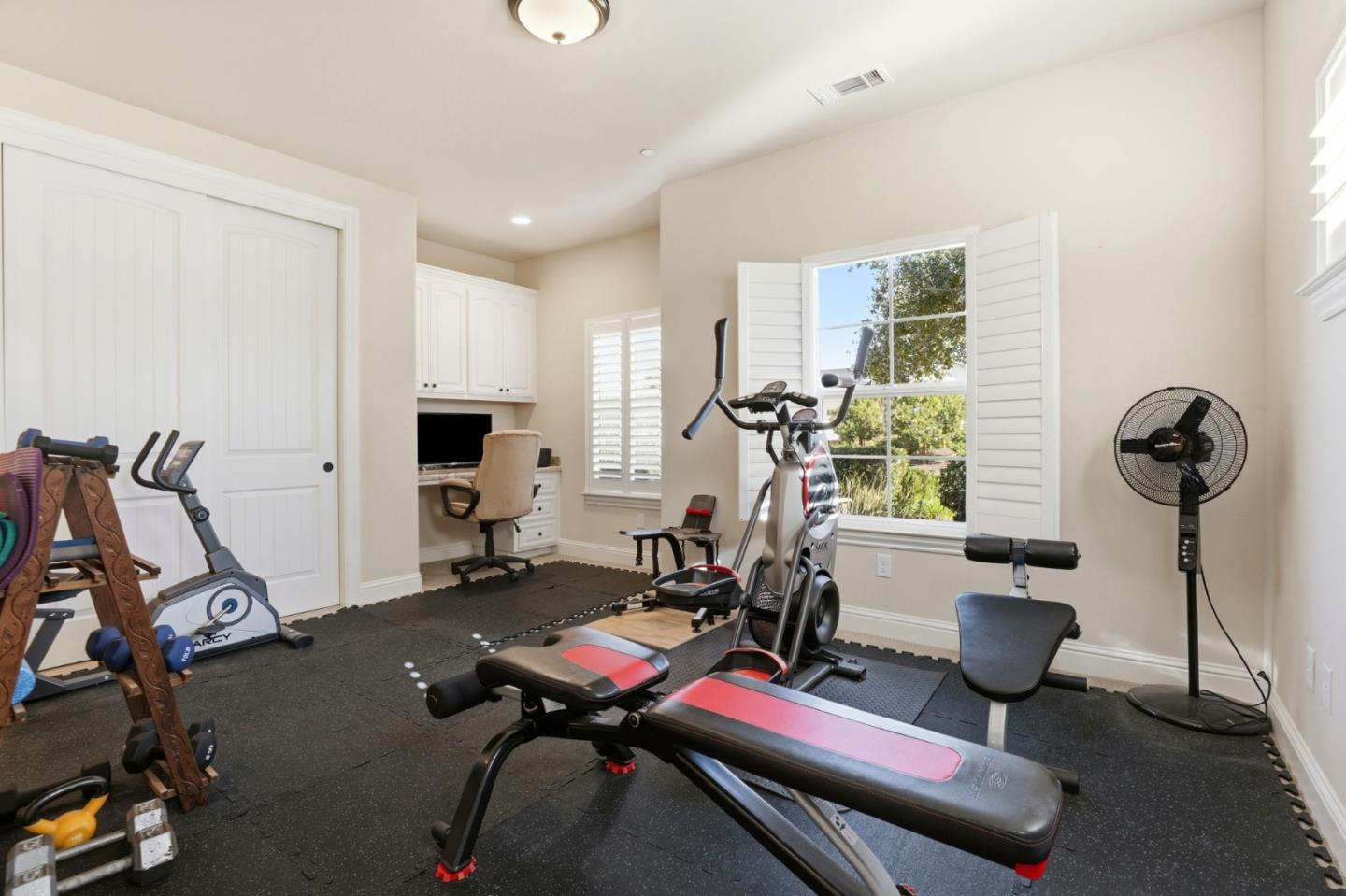 Detail Gallery Image 28 of 41 For 30 Tyler Ct, Hollister,  CA 95023 - 4 Beds | 3 Baths