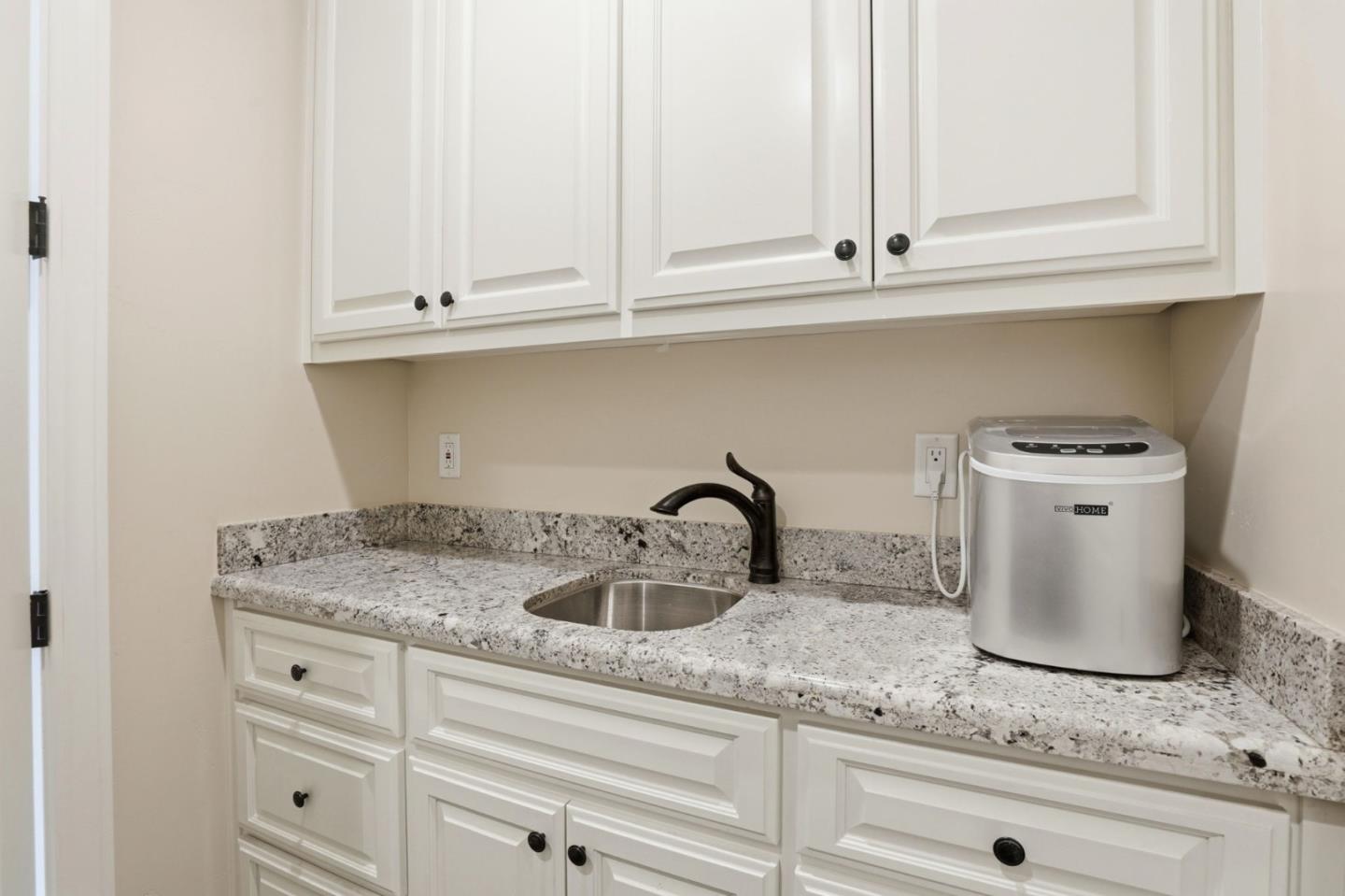 Detail Gallery Image 33 of 41 For 30 Tyler Ct, Hollister,  CA 95023 - 4 Beds | 3 Baths