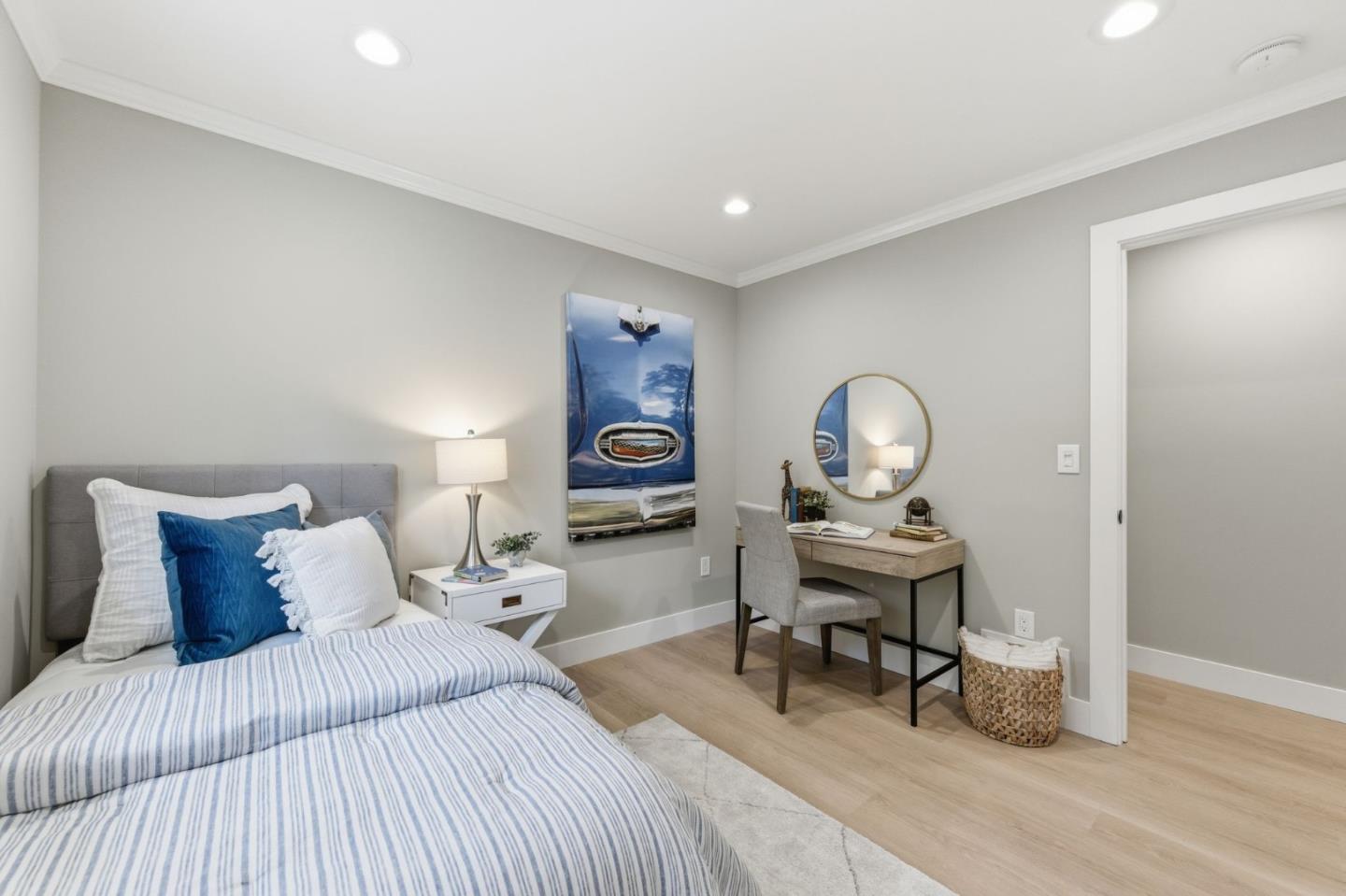 Detail Gallery Image 15 of 34 For 1104 Eden Bower Ln, Redwood City,  CA 94061 - 4 Beds | 3 Baths