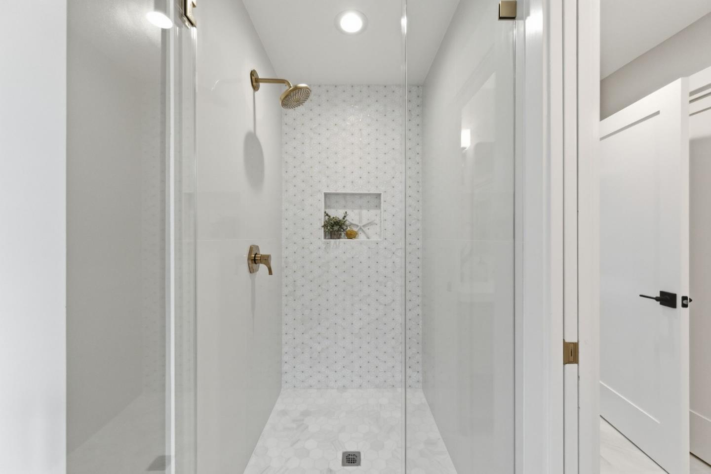 Detail Gallery Image 20 of 34 For 1104 Eden Bower Ln, Redwood City,  CA 94061 - 4 Beds | 3 Baths