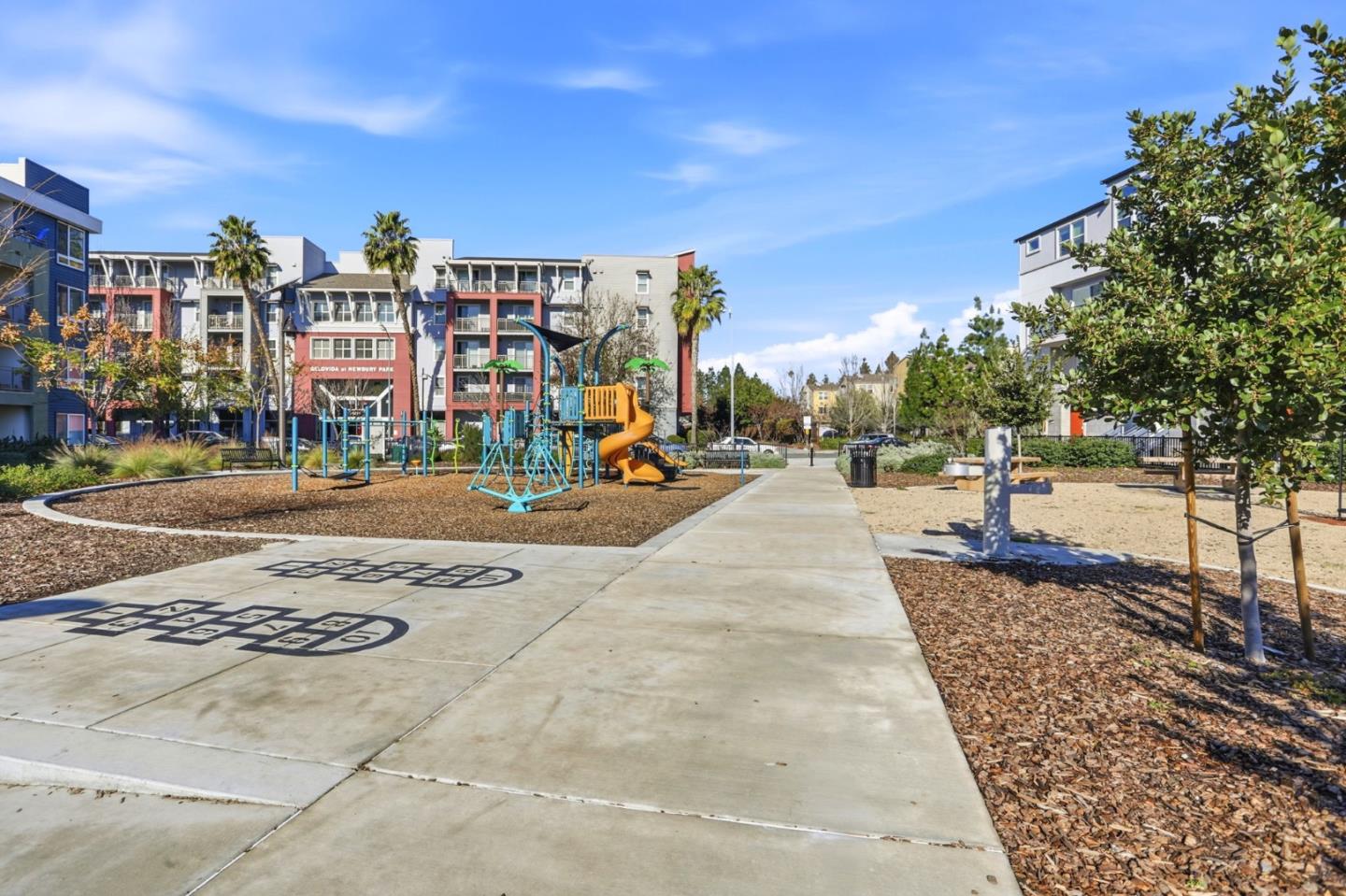 Detail Gallery Image 29 of 31 For 1927 Dobbin Dr, San Jose,  CA 95133 - 3 Beds | 3 Baths