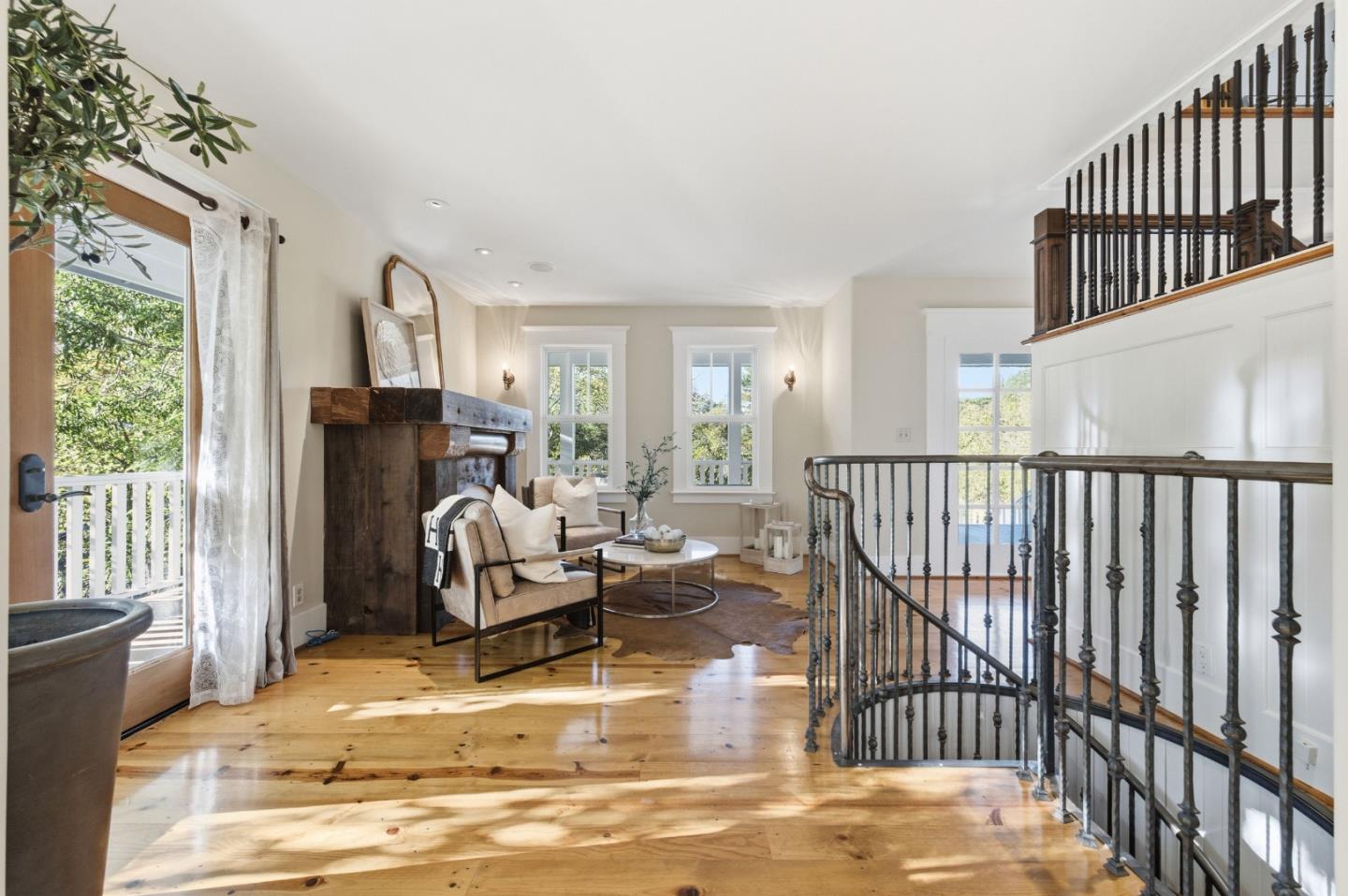 Detail Gallery Image 11 of 90 For 1353 Edgewood Rd, Redwood City,  CA 94062 - 6 Beds | 6/1 Baths