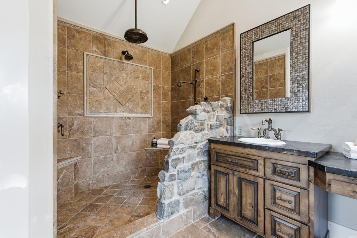 Detail Gallery Image 31 of 90 For 1353 Edgewood Rd, Redwood City,  CA 94062 - 6 Beds | 6/1 Baths