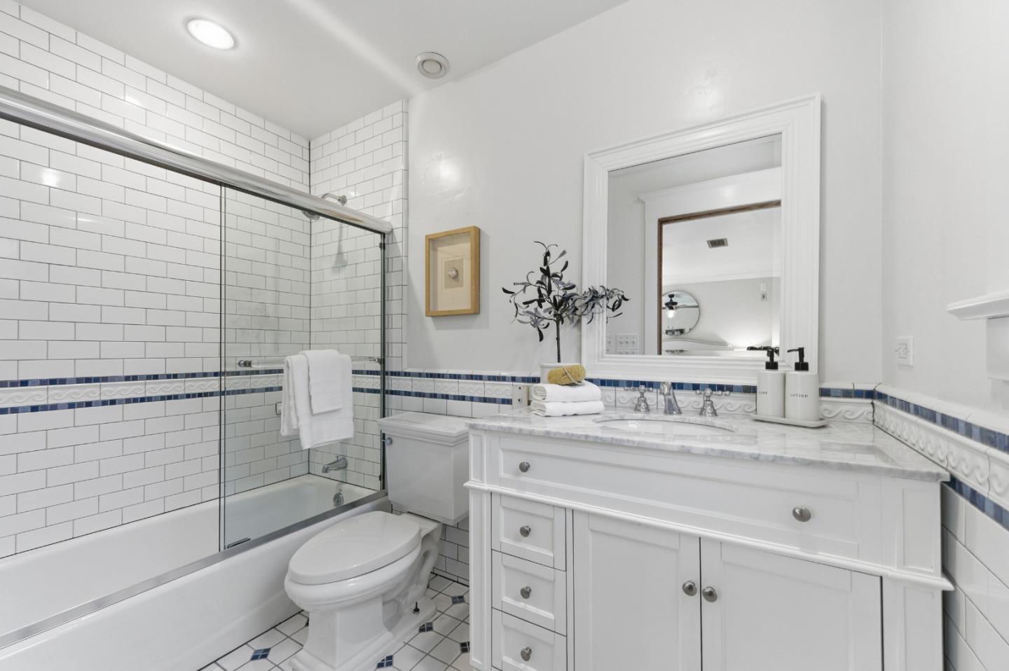 Detail Gallery Image 40 of 90 For 1353 Edgewood Rd, Redwood City,  CA 94062 - 6 Beds | 6/1 Baths