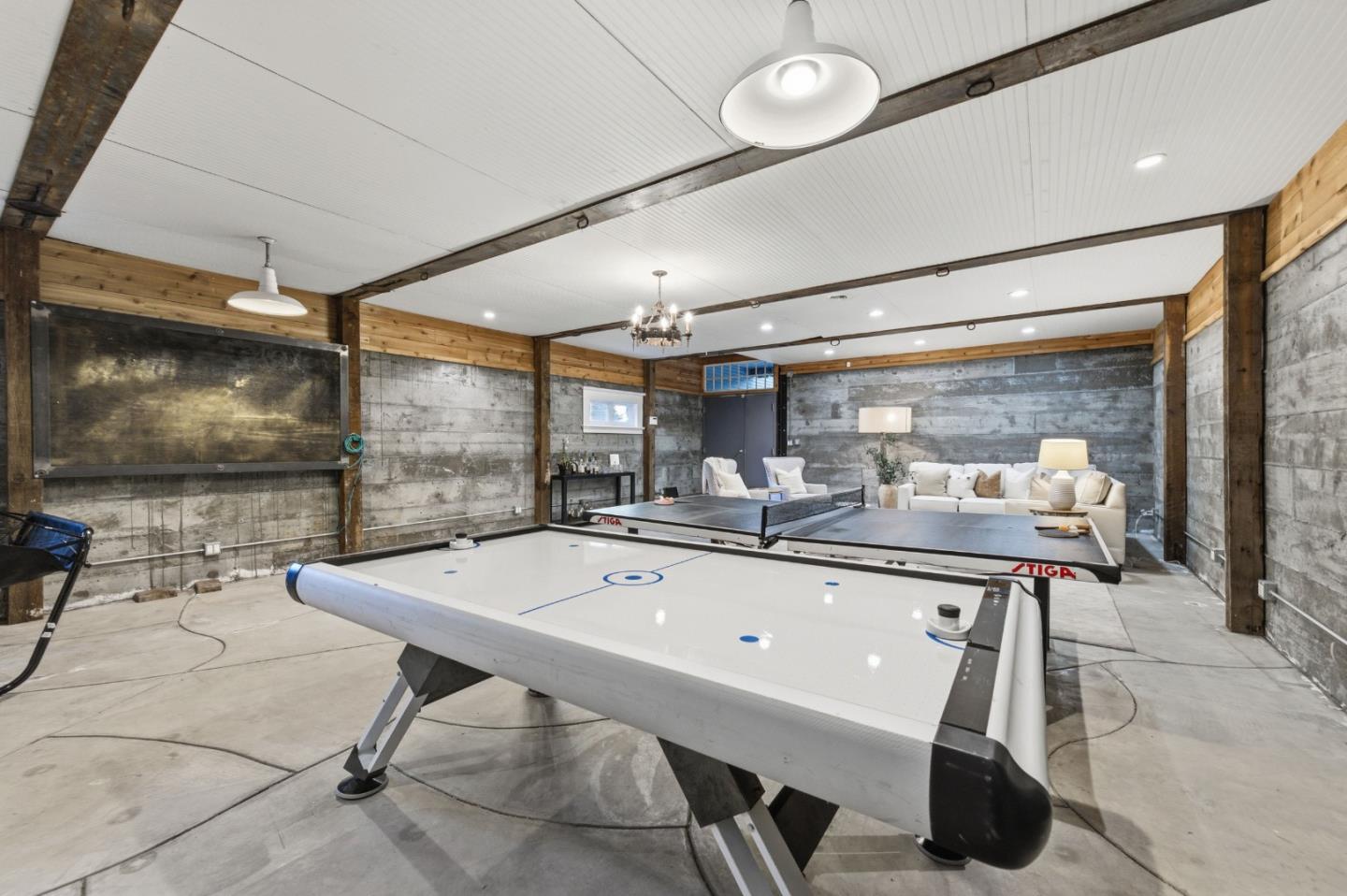 Detail Gallery Image 42 of 90 For 1353 Edgewood Rd, Redwood City,  CA 94062 - 6 Beds | 6/1 Baths