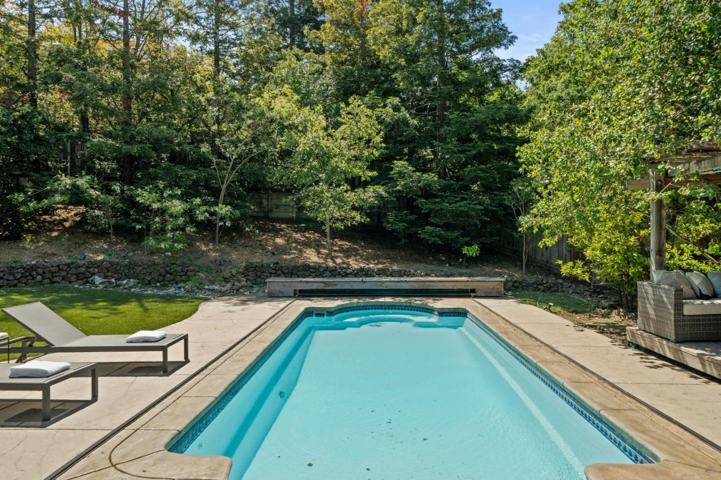 Detail Gallery Image 51 of 90 For 1353 Edgewood Rd, Redwood City,  CA 94062 - 6 Beds | 6/1 Baths