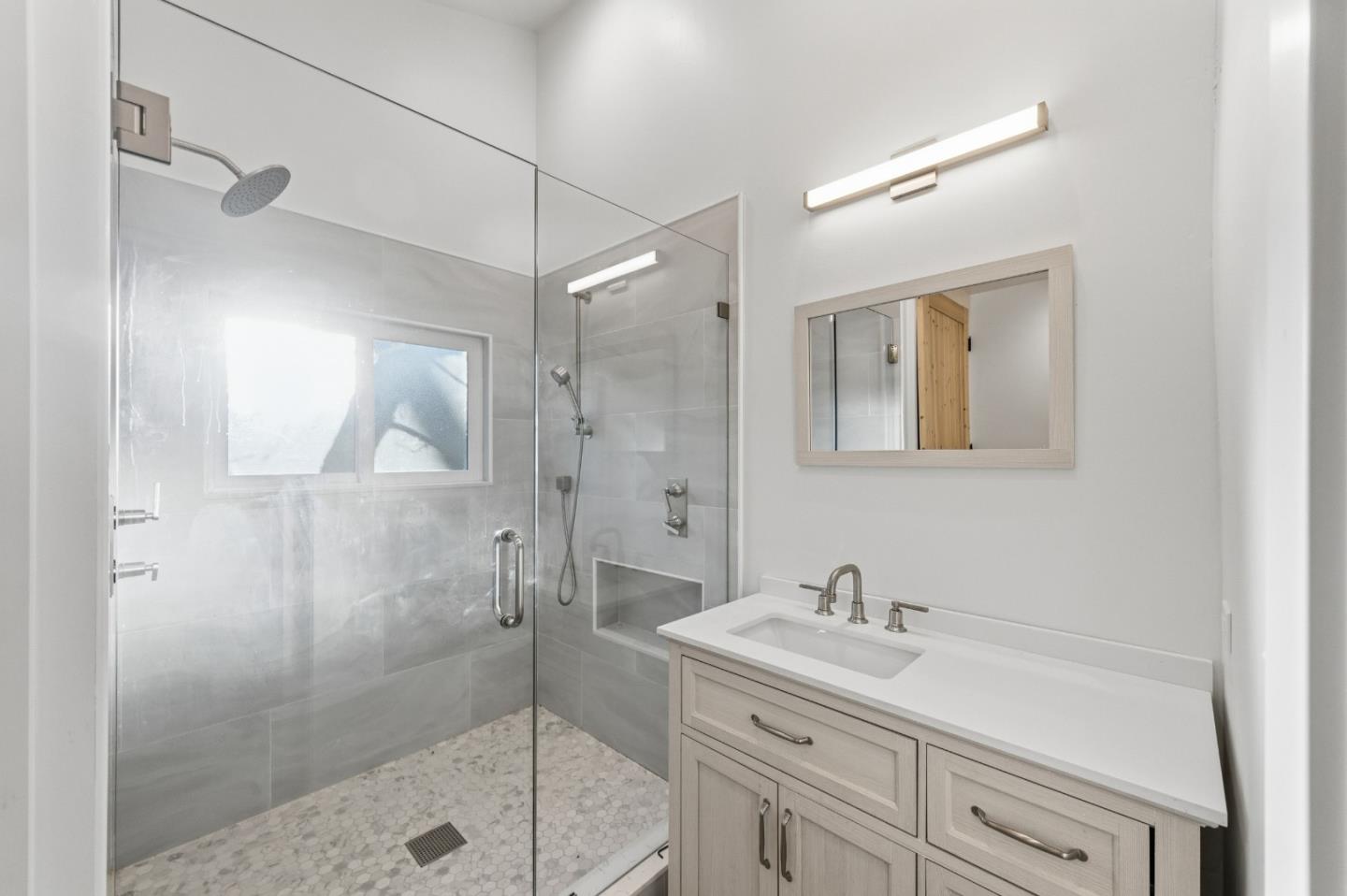 Detail Gallery Image 61 of 90 For 1353 Edgewood Rd, Redwood City,  CA 94062 - 6 Beds | 6/1 Baths