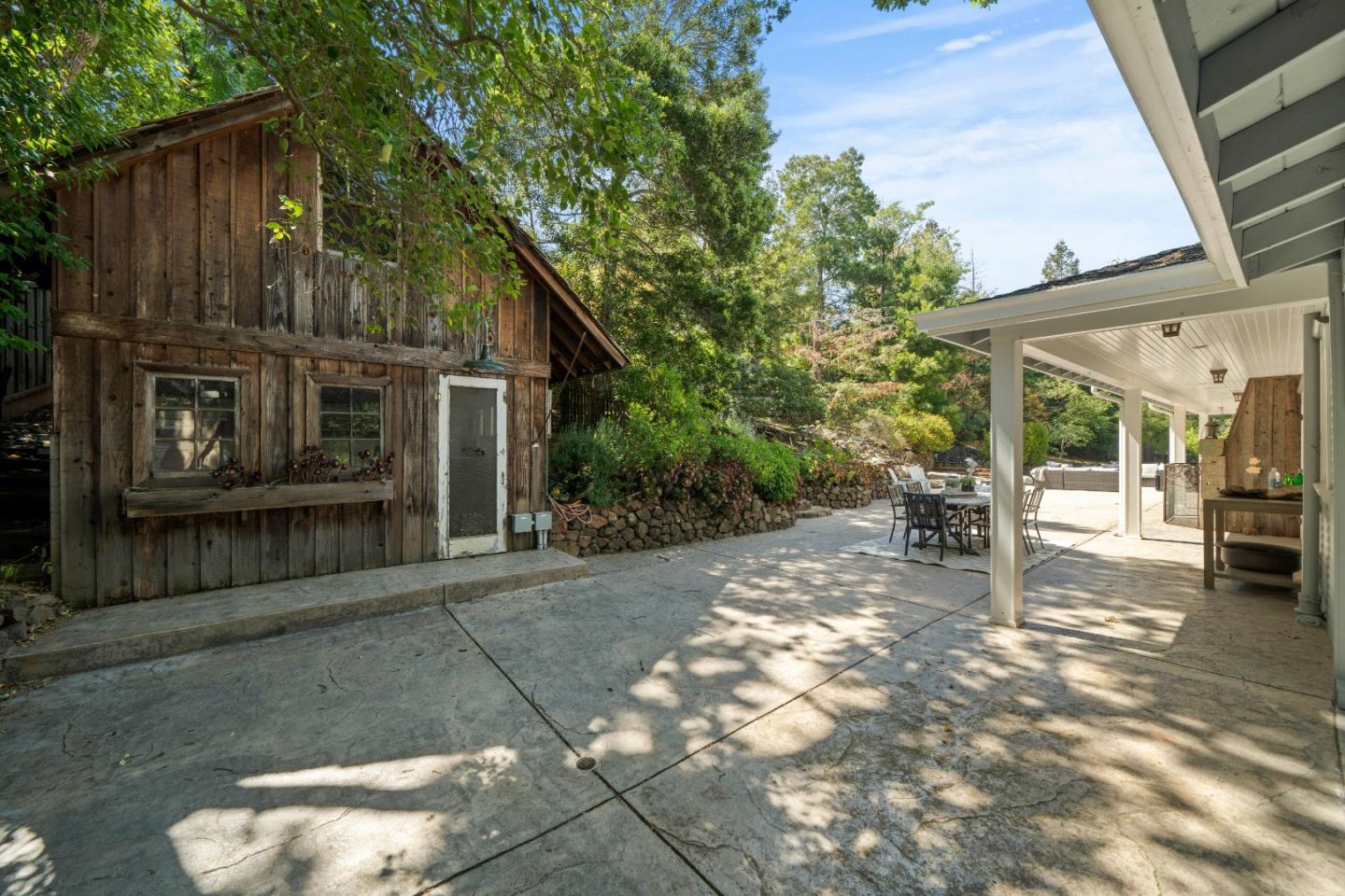 Detail Gallery Image 75 of 90 For 1353 Edgewood Rd, Redwood City,  CA 94062 - 6 Beds | 6/1 Baths