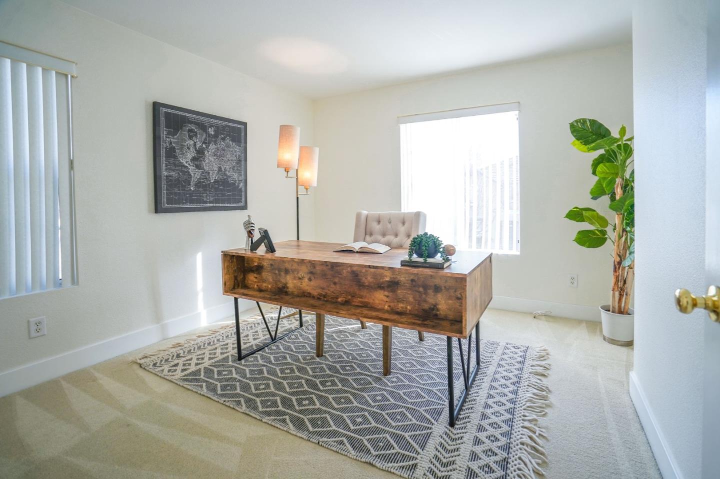 Detail Gallery Image 20 of 41 For 2299 Woodset Dr, San Jose,  CA 95116 - 3 Beds | 2/1 Baths