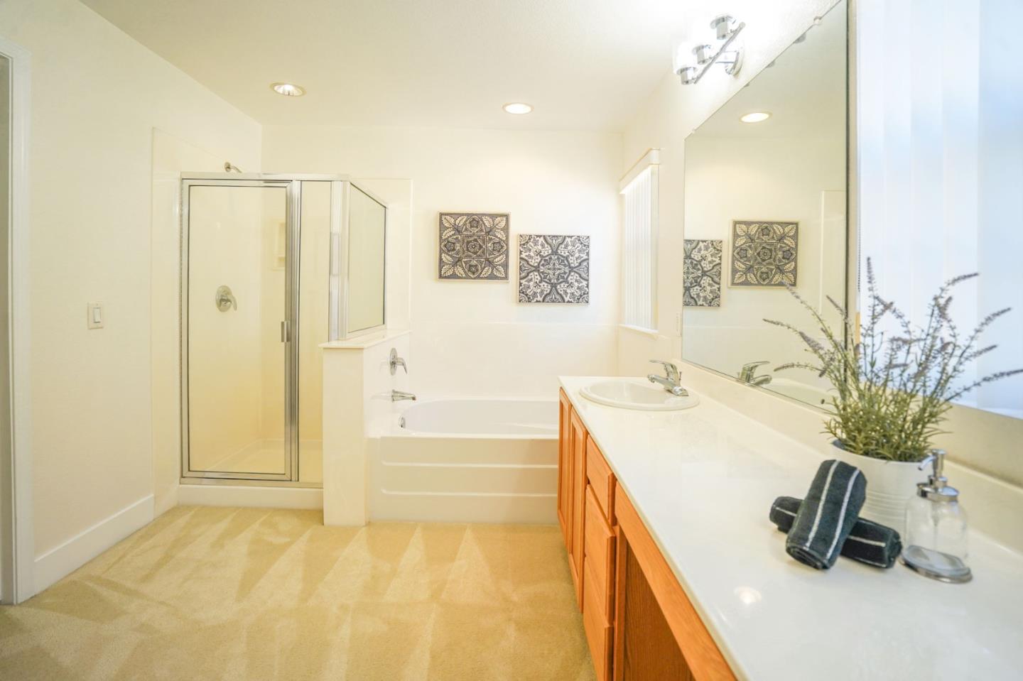 Detail Gallery Image 35 of 41 For 2299 Woodset Dr, San Jose,  CA 95116 - 3 Beds | 2/1 Baths