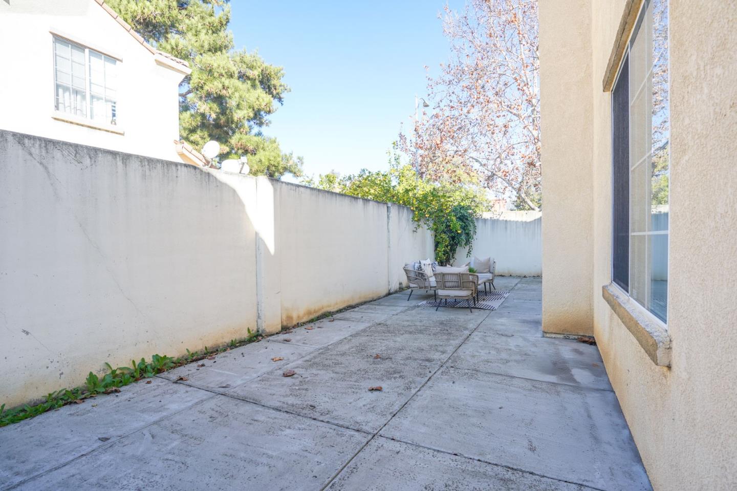 Detail Gallery Image 37 of 41 For 2299 Woodset Dr, San Jose,  CA 95116 - 3 Beds | 2/1 Baths