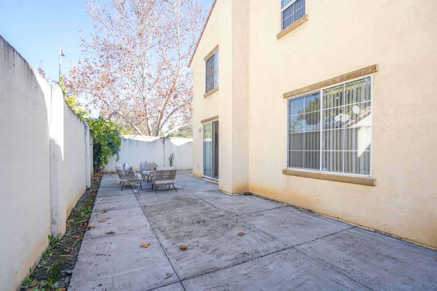 Detail Gallery Image 38 of 41 For 2299 Woodset Dr, San Jose,  CA 95116 - 3 Beds | 2/1 Baths