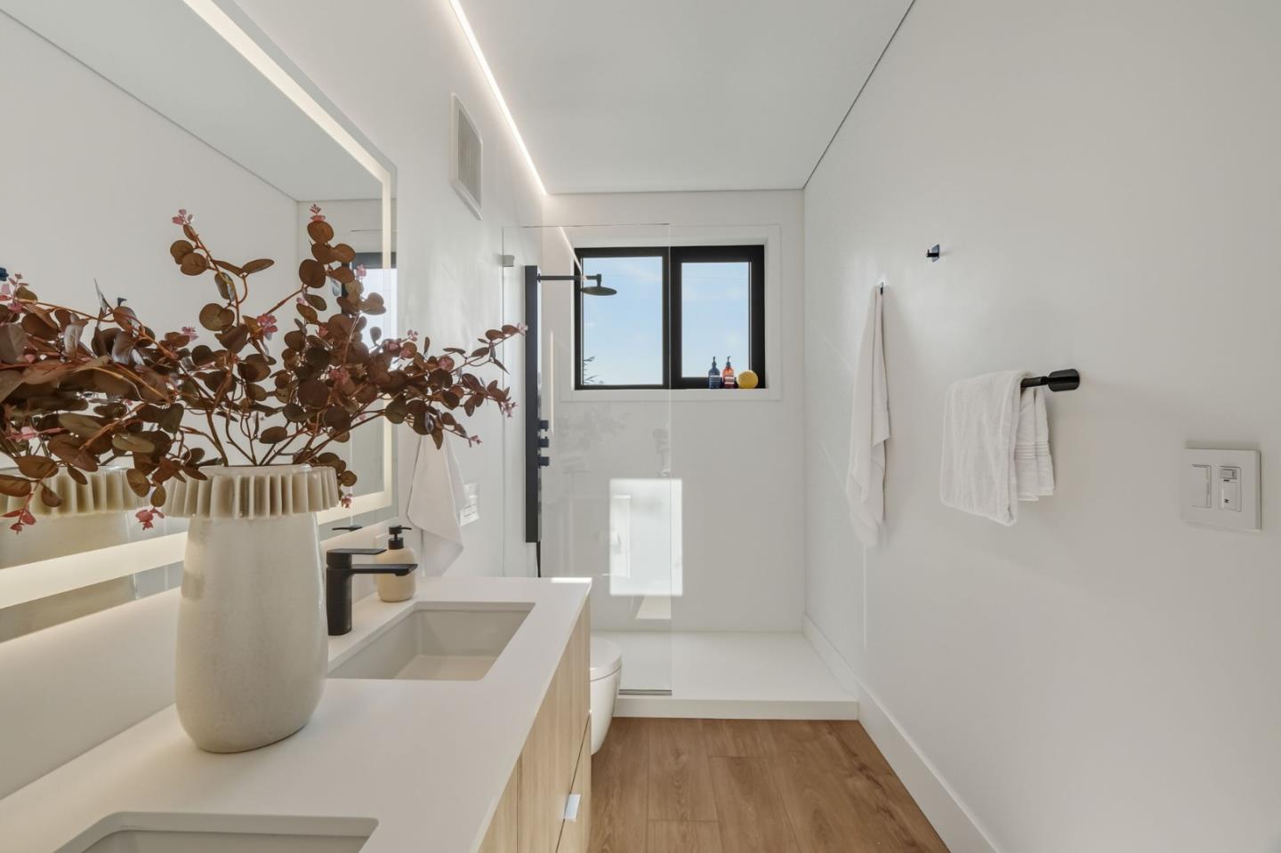 Detail Gallery Image 32 of 55 For 2652 Orinda Dr, San Jose,  CA 95121 - 5 Beds | 3/1 Baths