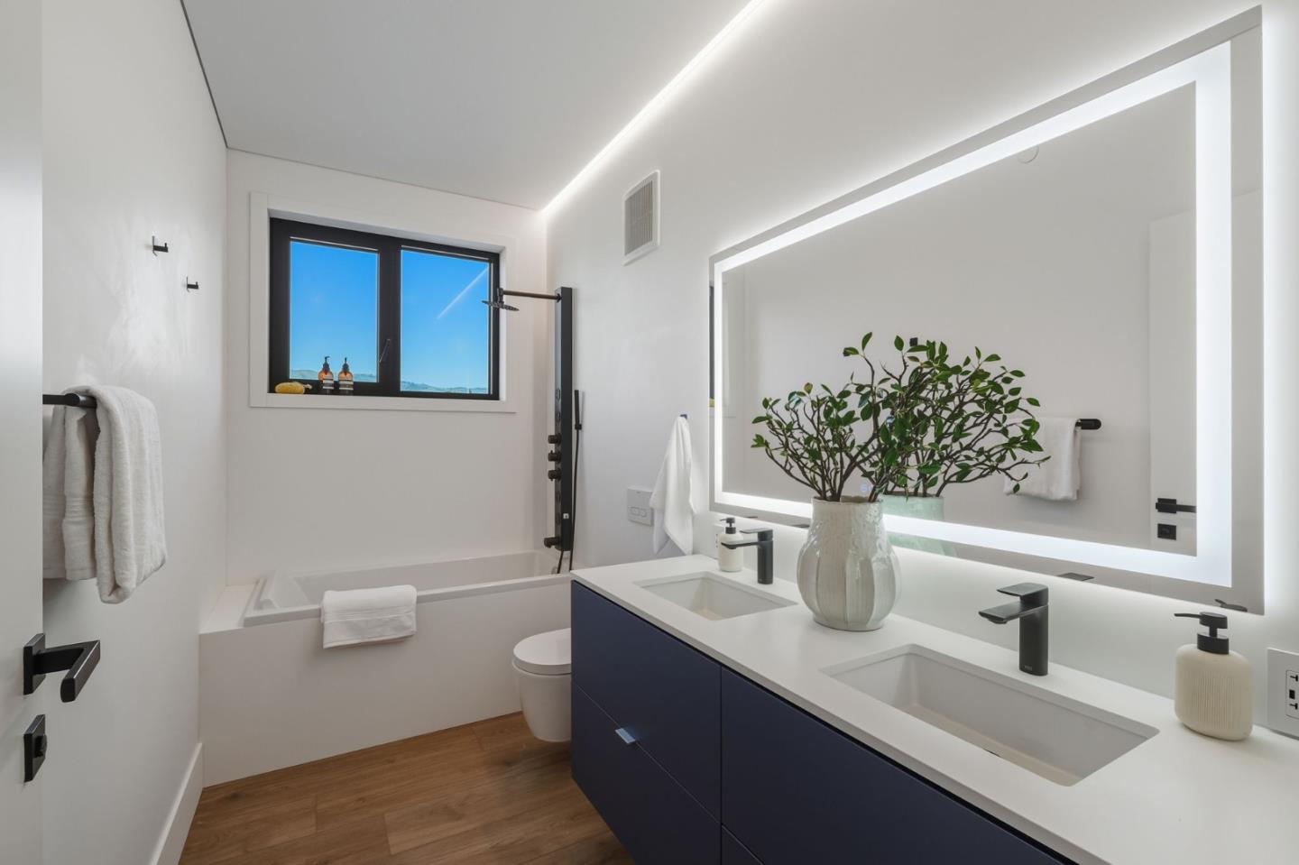 Detail Gallery Image 40 of 55 For 2652 Orinda Dr, San Jose,  CA 95121 - 5 Beds | 3/1 Baths