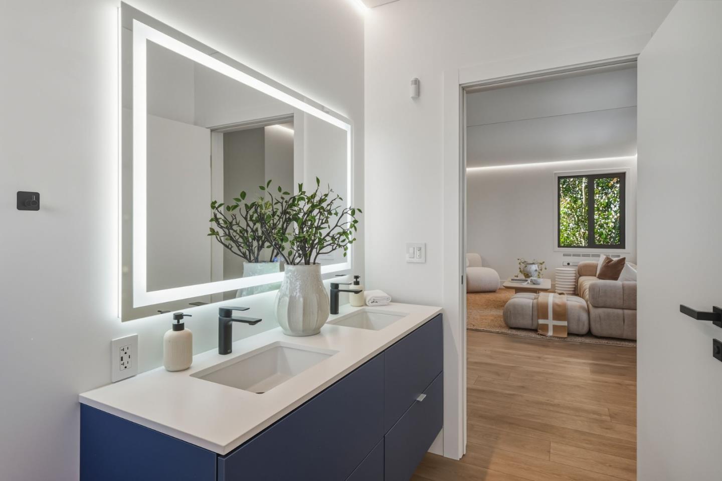 Detail Gallery Image 41 of 55 For 2652 Orinda Dr, San Jose,  CA 95121 - 5 Beds | 3/1 Baths