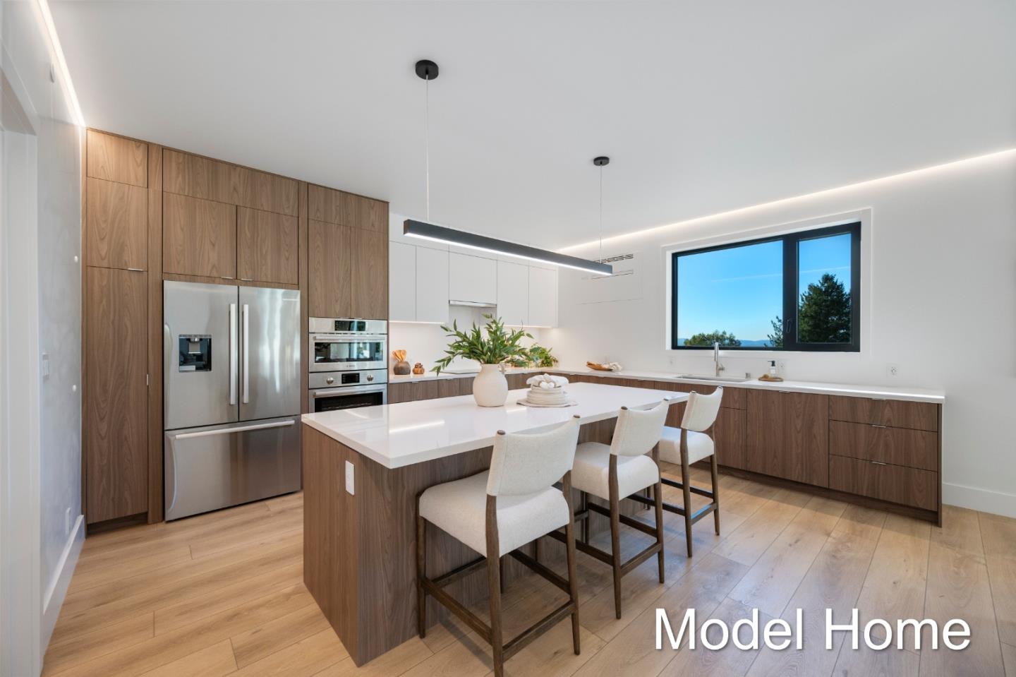 Detail Gallery Image 5 of 25 For 2652 Orinda Dr, San Jose,  CA 95121 - 5 Beds | 3/1 Baths