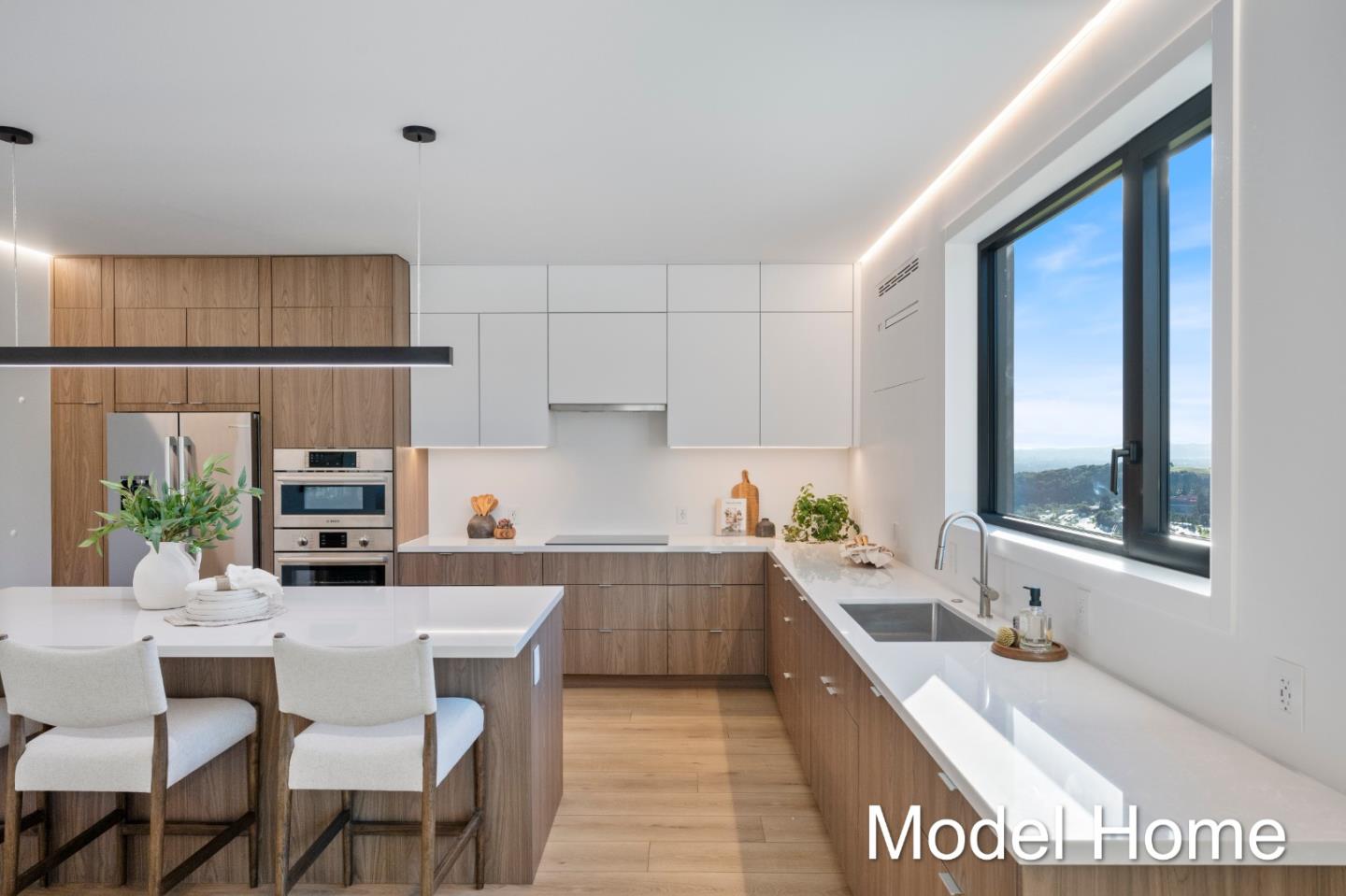 Detail Gallery Image 6 of 25 For 2652 Orinda Dr, San Jose,  CA 95121 - 5 Beds | 3/1 Baths