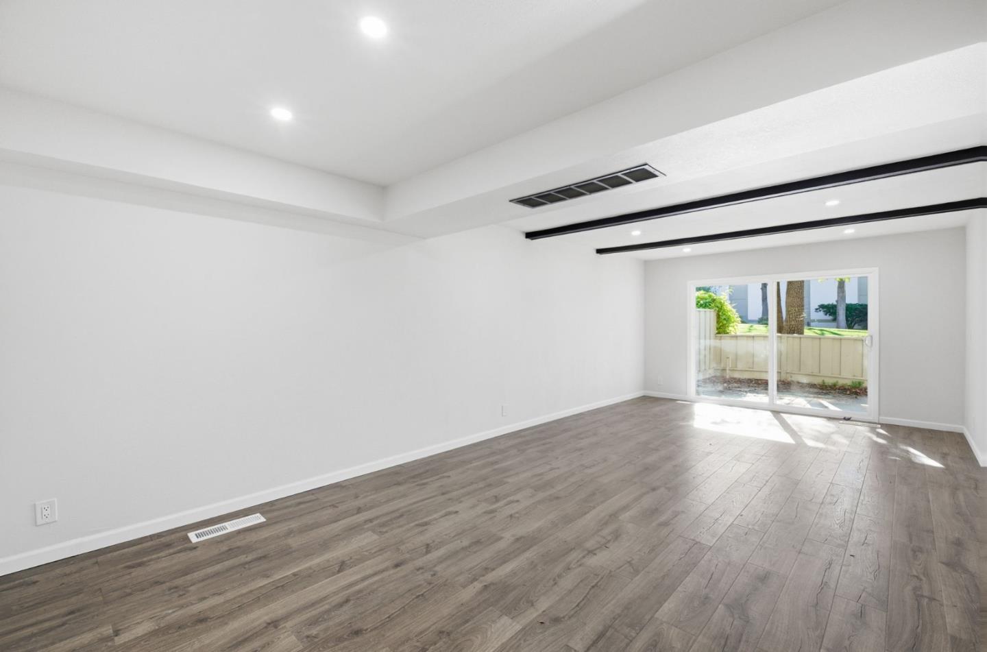 Photo #5: ML82031373 Listing: Photo #5