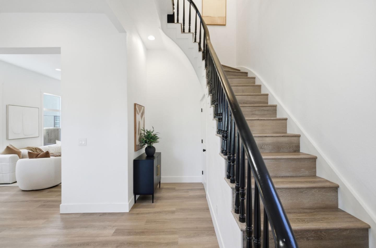 Detail Gallery Image 19 of 58 For 89 N 9th St, San Jose,  CA 95112 - 4 Beds | 2 Baths