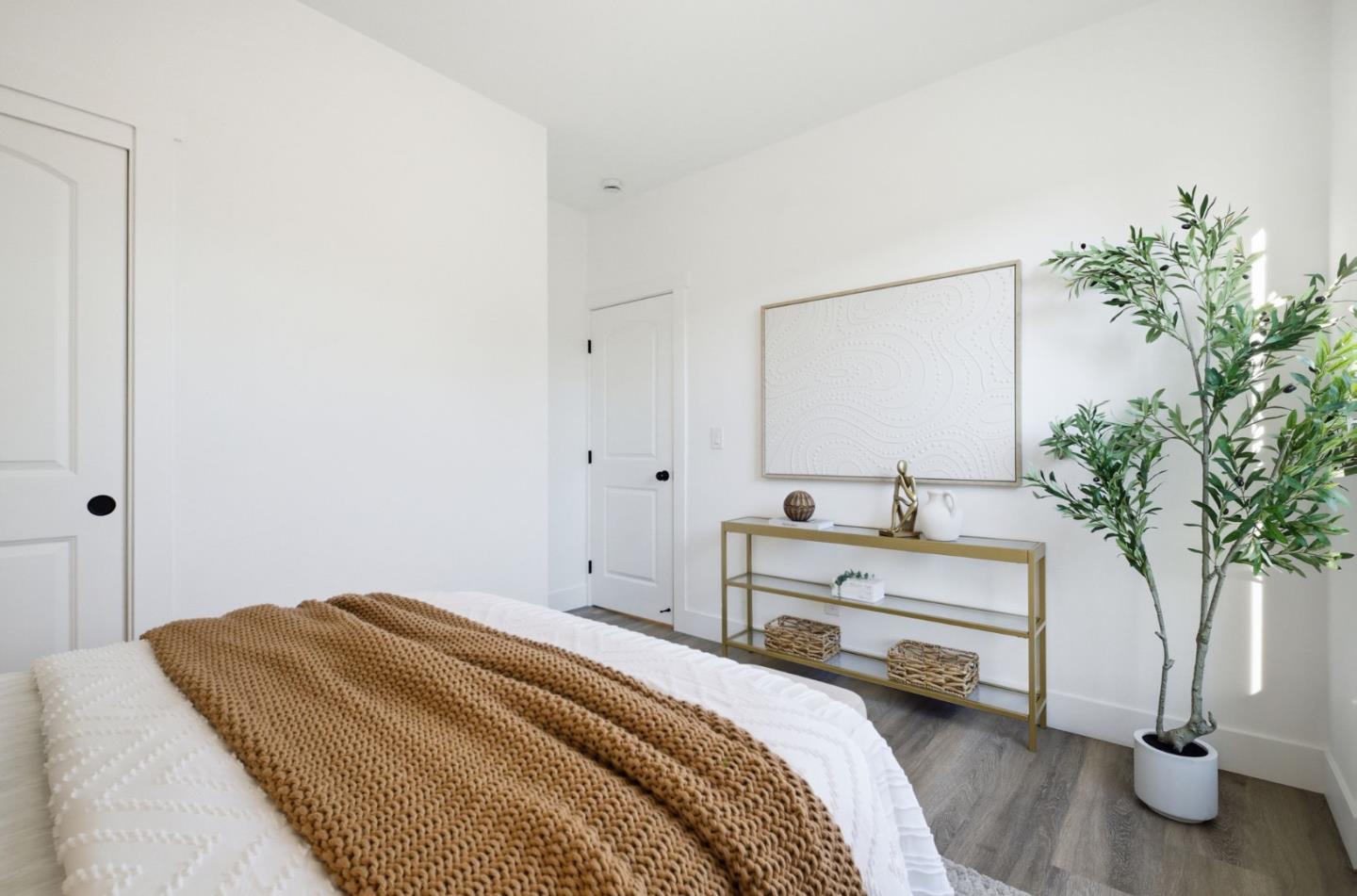 Detail Gallery Image 27 of 58 For 89 N 9th St, San Jose,  CA 95112 - 4 Beds | 2 Baths