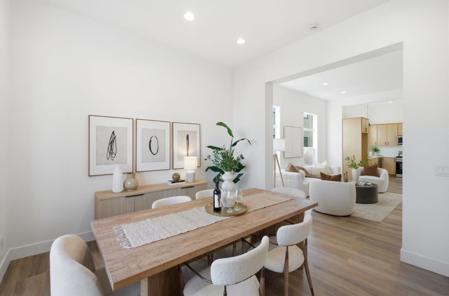 Detail Gallery Image 5 of 58 For 89 N 9th St, San Jose,  CA 95112 - 4 Beds | 2 Baths