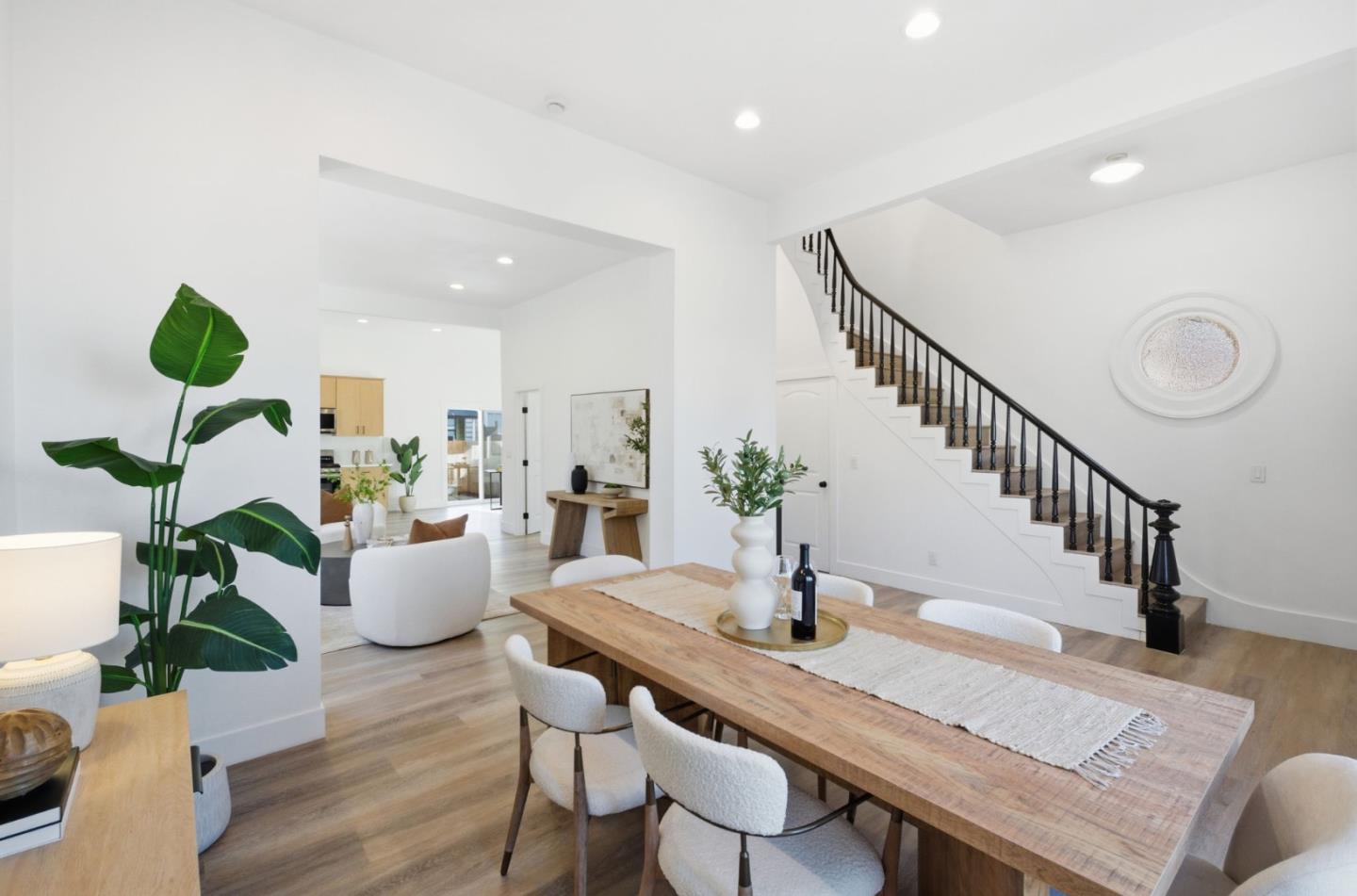 Detail Gallery Image 6 of 58 For 89 N 9th St, San Jose,  CA 95112 - 4 Beds | 2 Baths