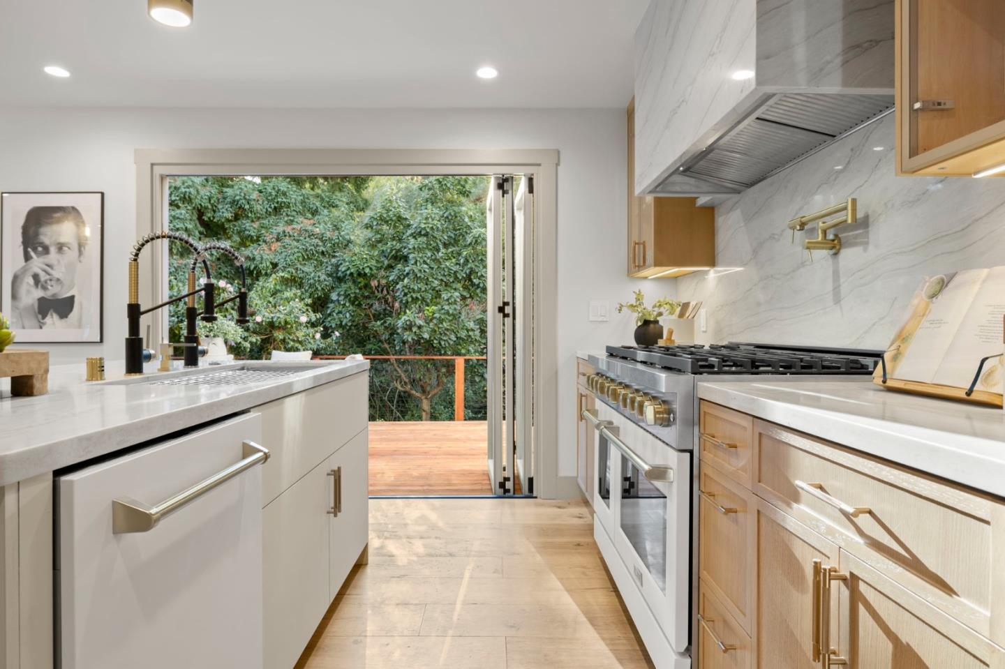 Detail Gallery Image 36 of 76 For 777 Clearfield Dr, Millbrae,  CA 94030 - 4 Beds | 2/1 Baths