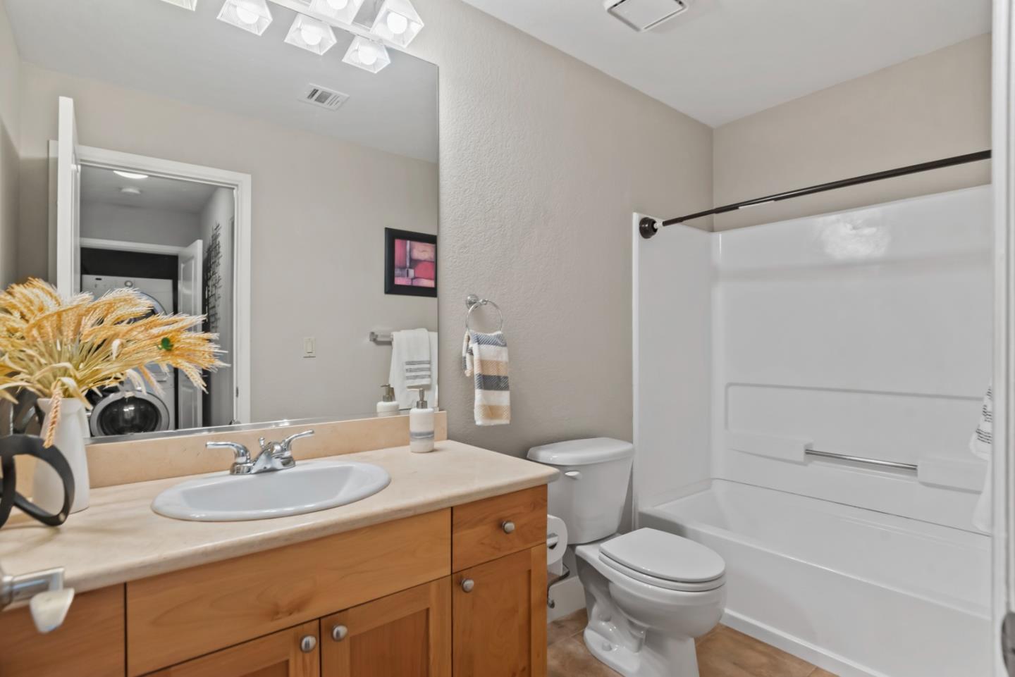 Detail Gallery Image 16 of 30 For 306 S Overlook Dr, San Ramon,  CA 94582 - 1 Beds | 1 Baths