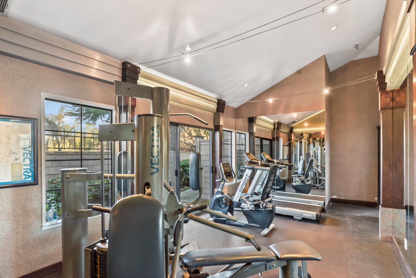 Detail Gallery Image 24 of 30 For 306 S Overlook Dr, San Ramon,  CA 94582 - 1 Beds | 1 Baths