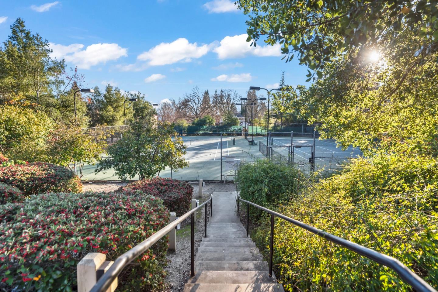 Detail Gallery Image 26 of 30 For 306 S Overlook Dr, San Ramon,  CA 94582 - 1 Beds | 1 Baths